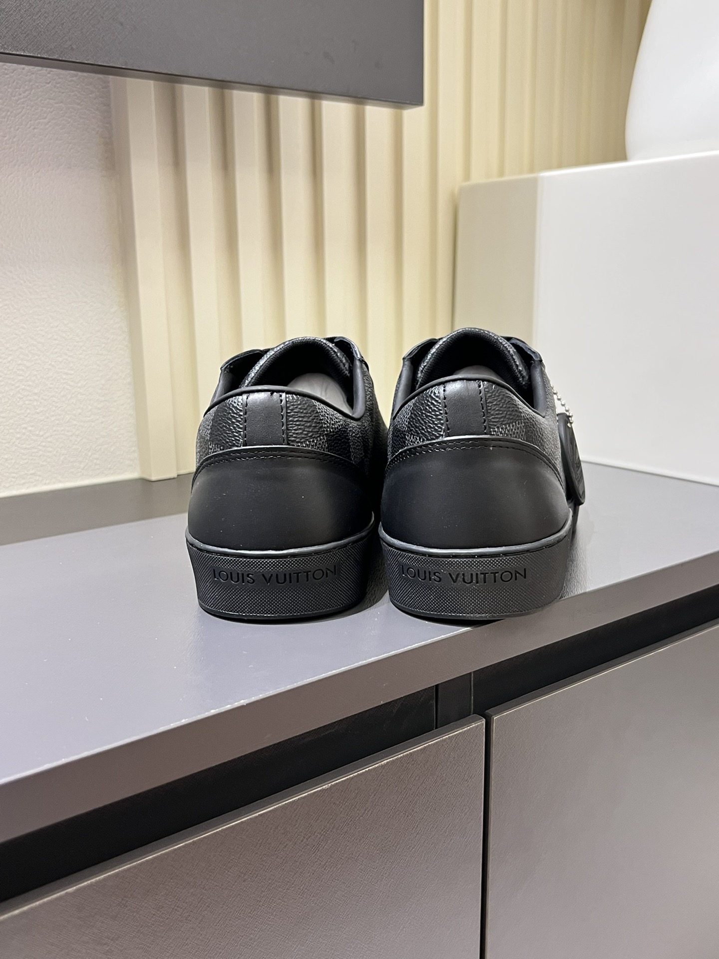 Cheap Louis Vuitton Sneakers For Men in 233781, $70 USD- [IB233781] - Replica Louis Vuitton Sneakers For Men