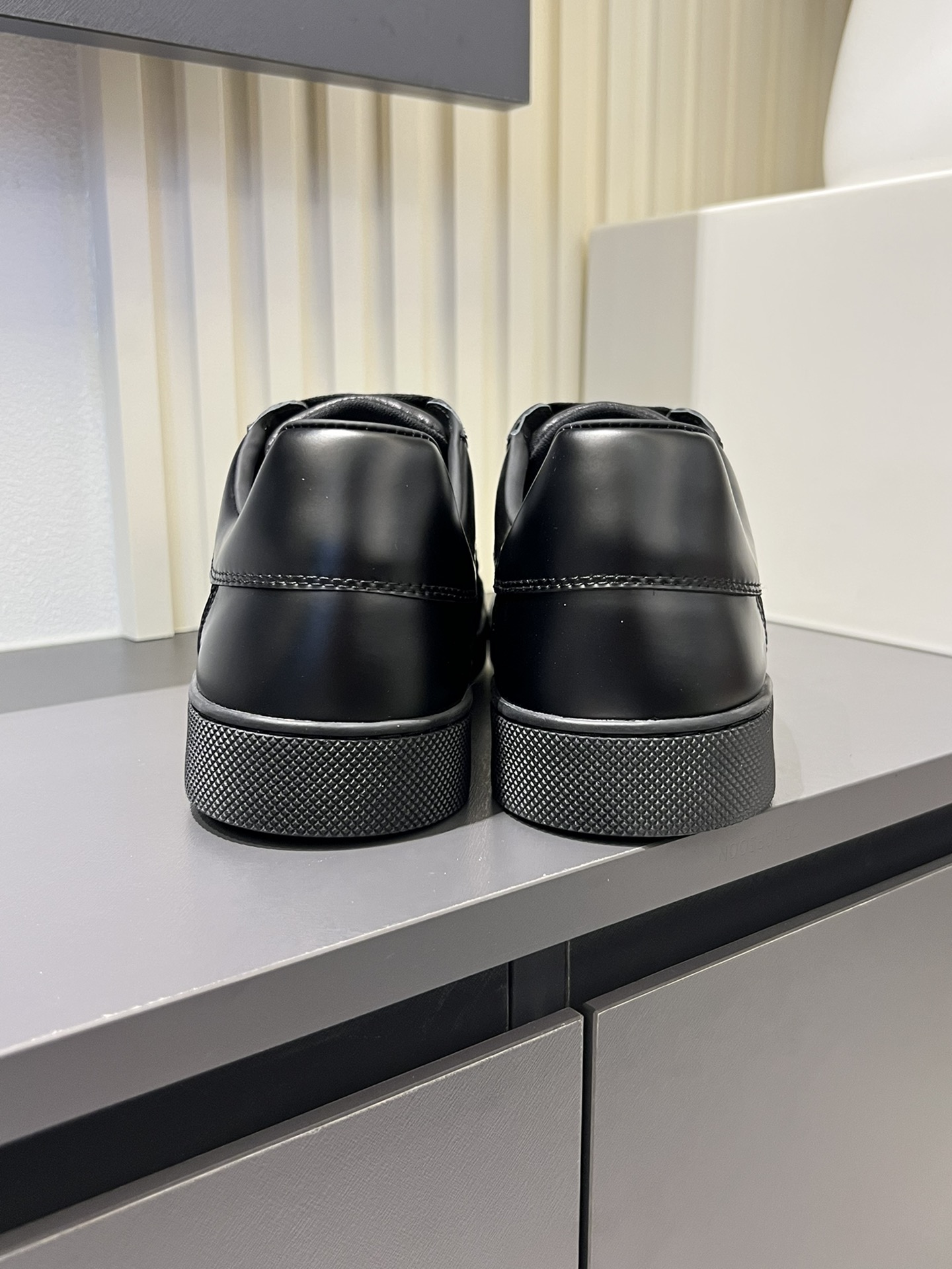 Cheap Bottega Veneta Sneakers For Men in 233786, $75 USD- [IB233786] - Replica Bottega Veneta Sneakers For Men