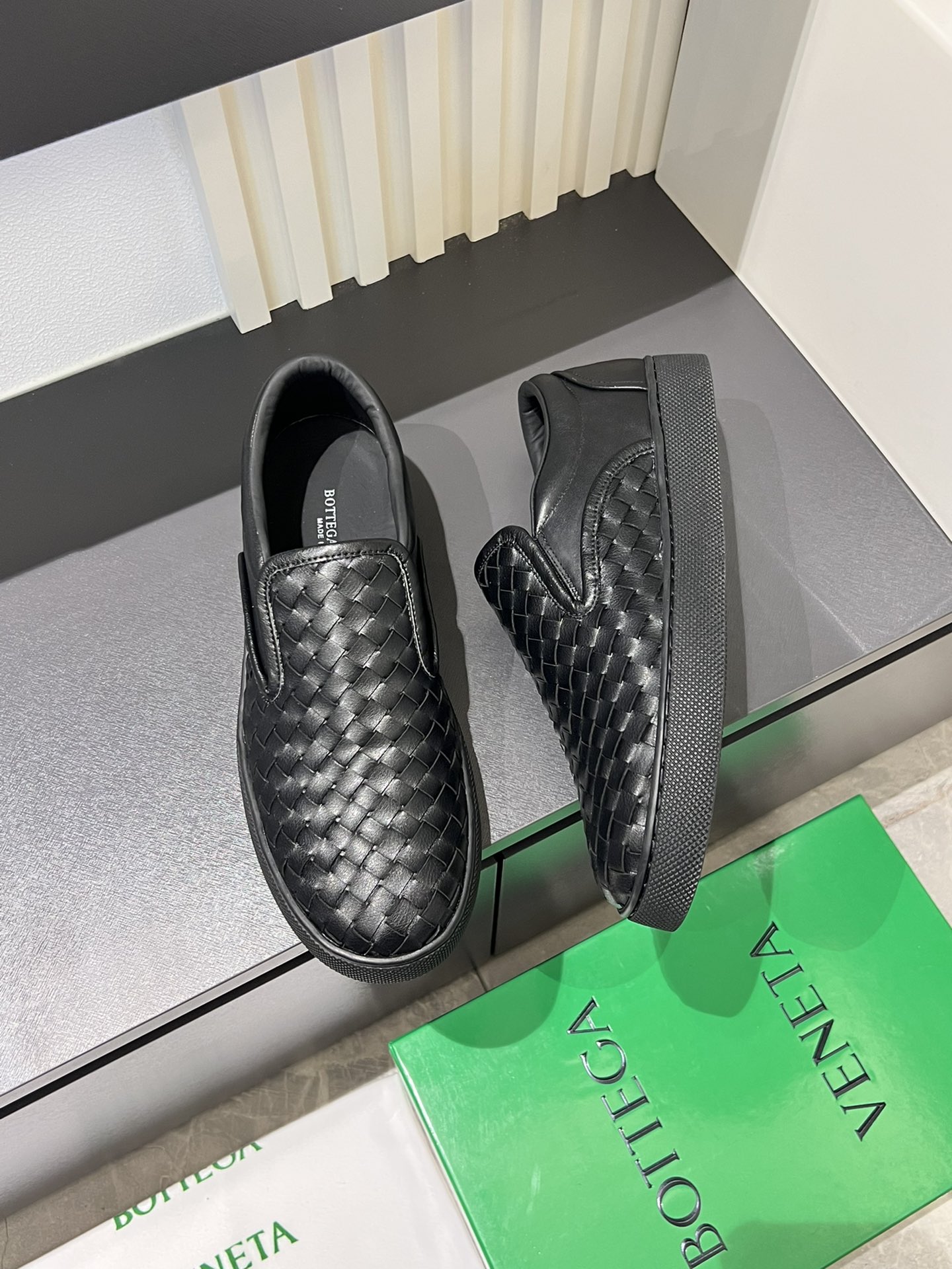 Cheap Bottega Veneta Sneakers For Men in 233789, $75 USD- [IB233789] - Replica Bottega Veneta Sneakers For Men