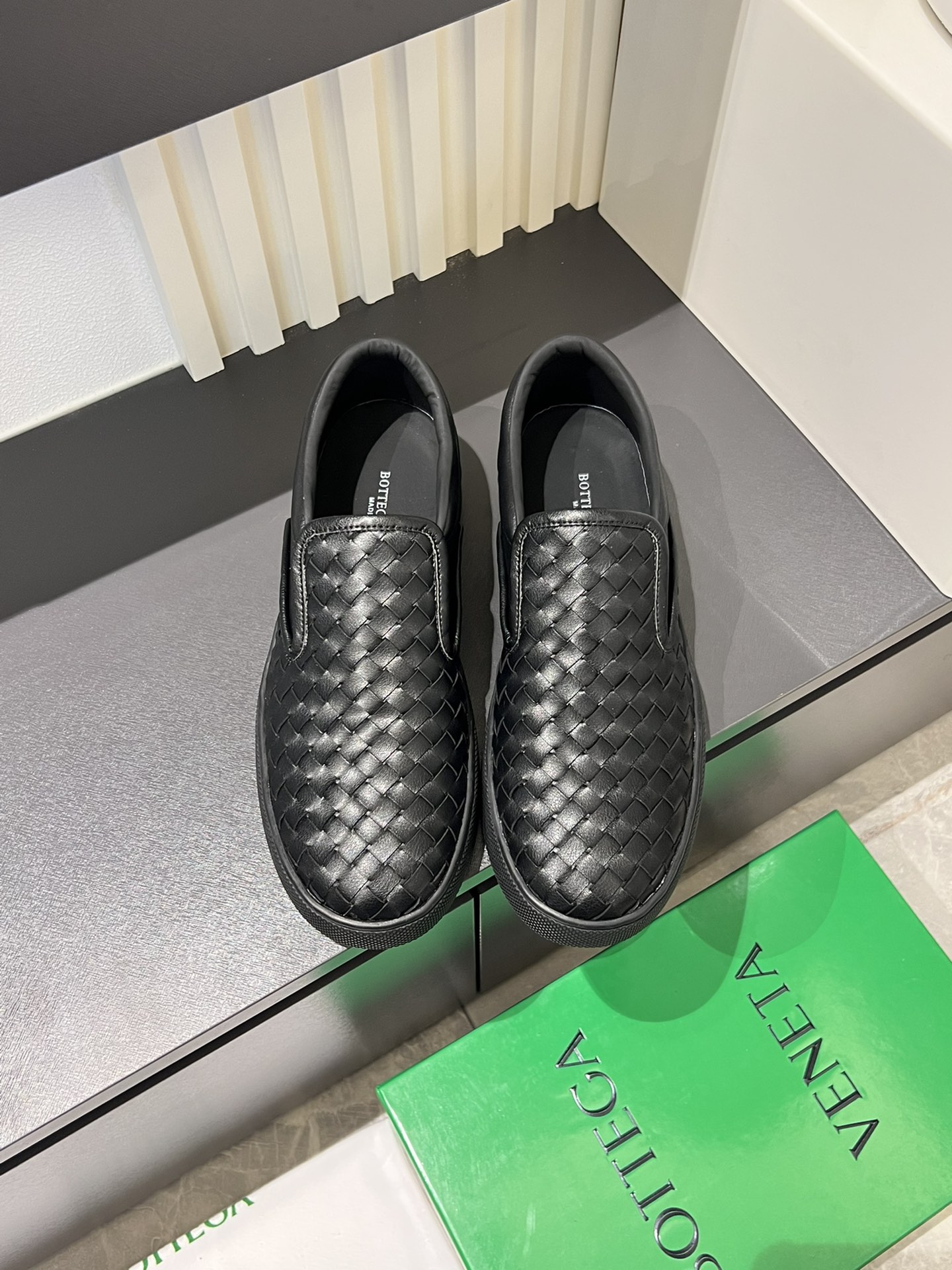 Cheap Bottega Veneta Sneakers For Men in 233789, $75 USD- [IB233789] - Replica Bottega Veneta Sneakers For Men