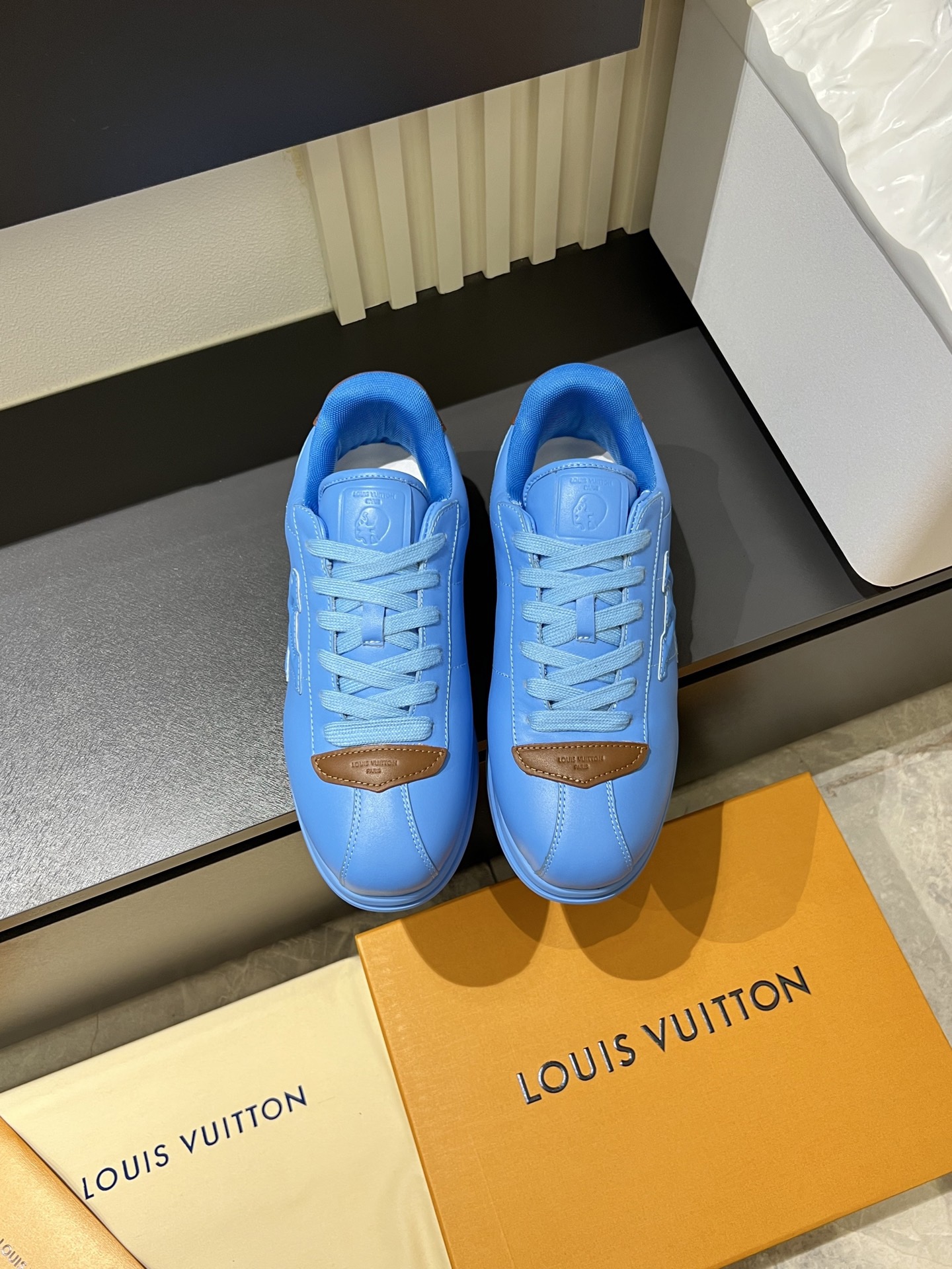 Cheap Louis Vuitton Sneakers For Men in 233800, $95 USD- [IB233800] - Replica Louis Vuitton Sneakers For Men