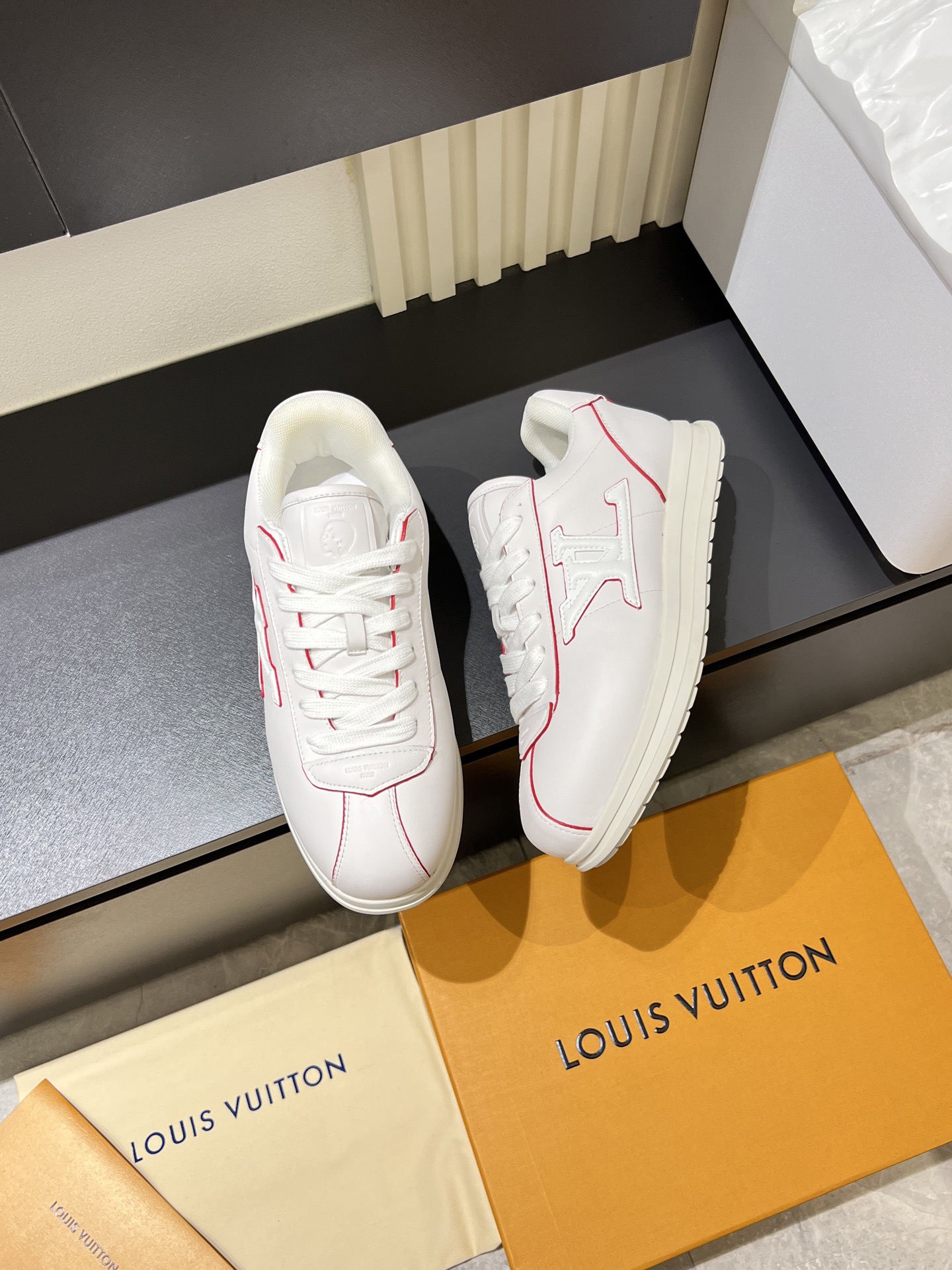 Cheap Louis Vuitton Sneakers For Men in 233801, $95 USD- [IB233801] - Replica Louis Vuitton Sneakers For Men