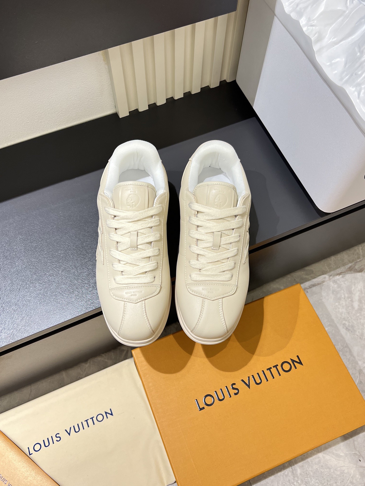 Cheap Louis Vuitton Sneakers For Men in 233804, $95 USD- [IB233804] - Replica Louis Vuitton Sneakers For Men