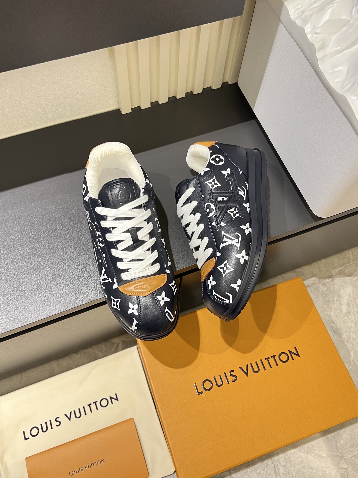 Cheap Louis Vuitton Sneakers For Men in 233809, $95 USD- [IB233809] - Replica Louis Vuitton Sneakers For Men