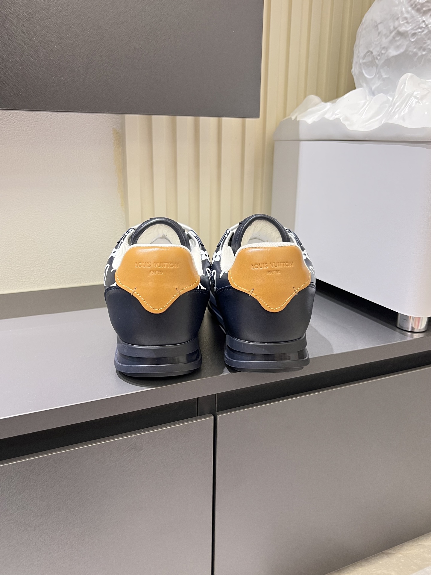 Cheap Louis Vuitton Sneakers For Men in 233809, $95 USD- [IB233809] - Replica Louis Vuitton Sneakers For Men