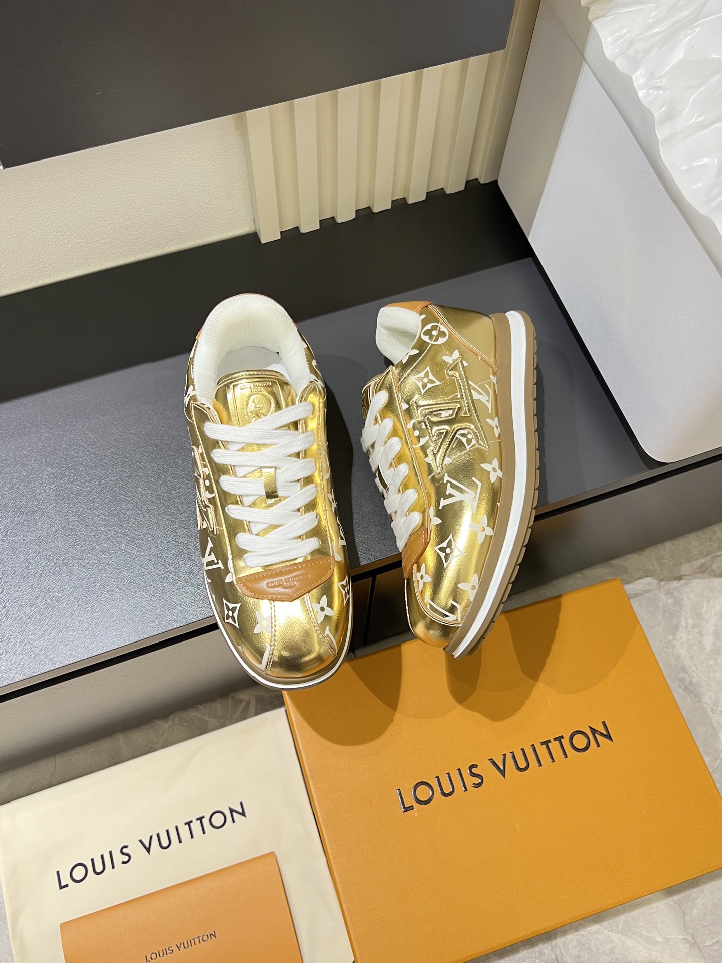 Cheap Louis Vuitton Sneakers For Men in 233811, $95 USD- [IB233811] - Replica Louis Vuitton Sneakers For Men