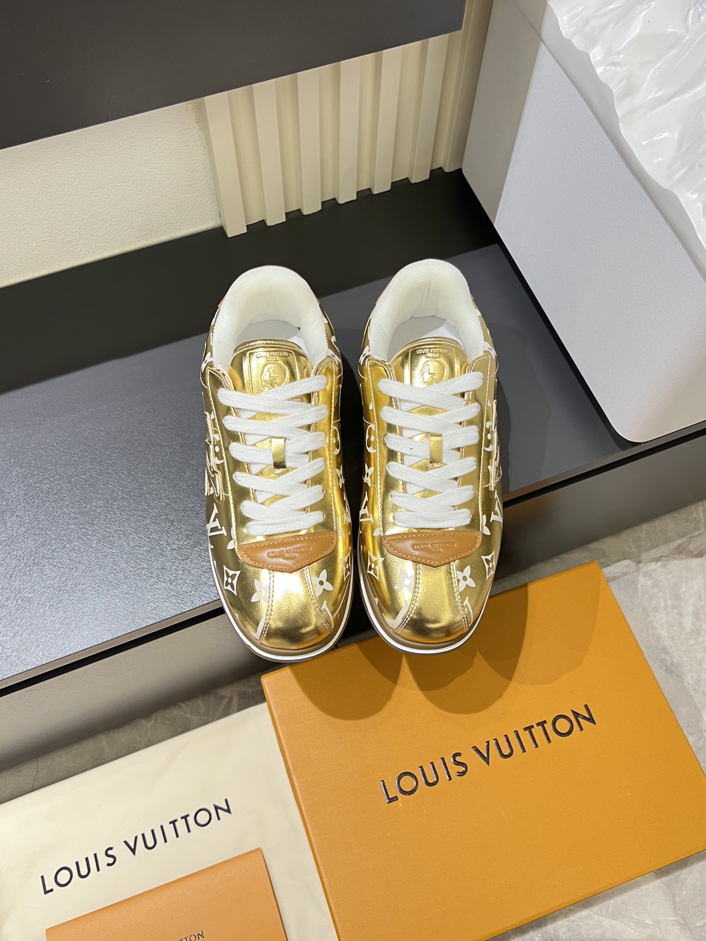Cheap Louis Vuitton Sneakers For Men in 233811, $95 USD- [IB233811] - Replica Louis Vuitton Sneakers For Men