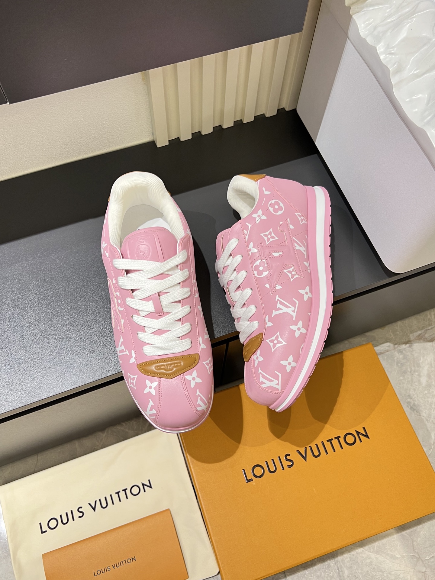 Cheap Louis Vuitton Sneakers For Men in 233813, $95 USD- [IB233813] - Replica Louis Vuitton Sneakers For Men