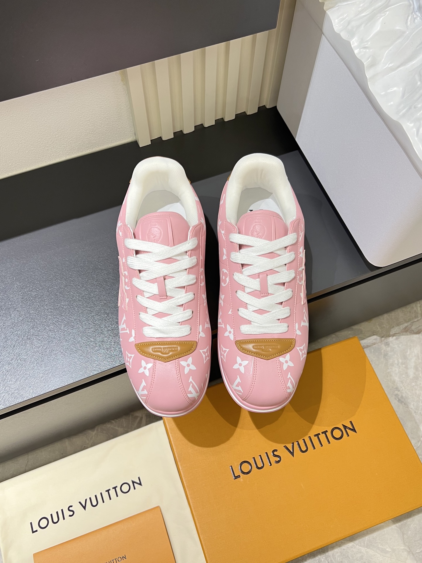 Cheap Louis Vuitton Sneakers For Men in 233813, $95 USD- [IB233813] - Replica Louis Vuitton Sneakers For Men