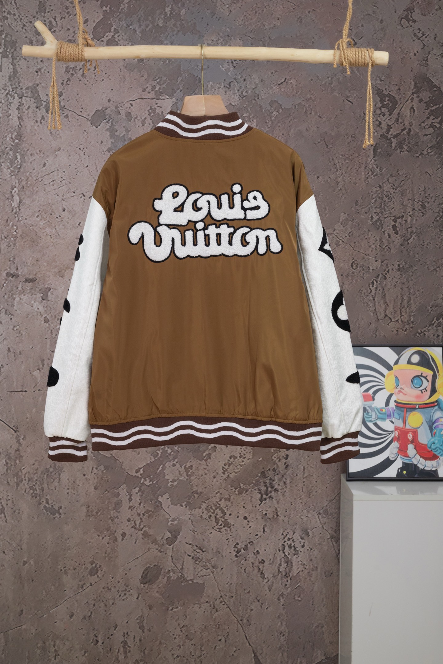 Cheap Louis Vuitton Thin Jackets For Men in 233872, $55 USD- [IB233872] - Replica Louis Vuitton Thin Jackets For Men