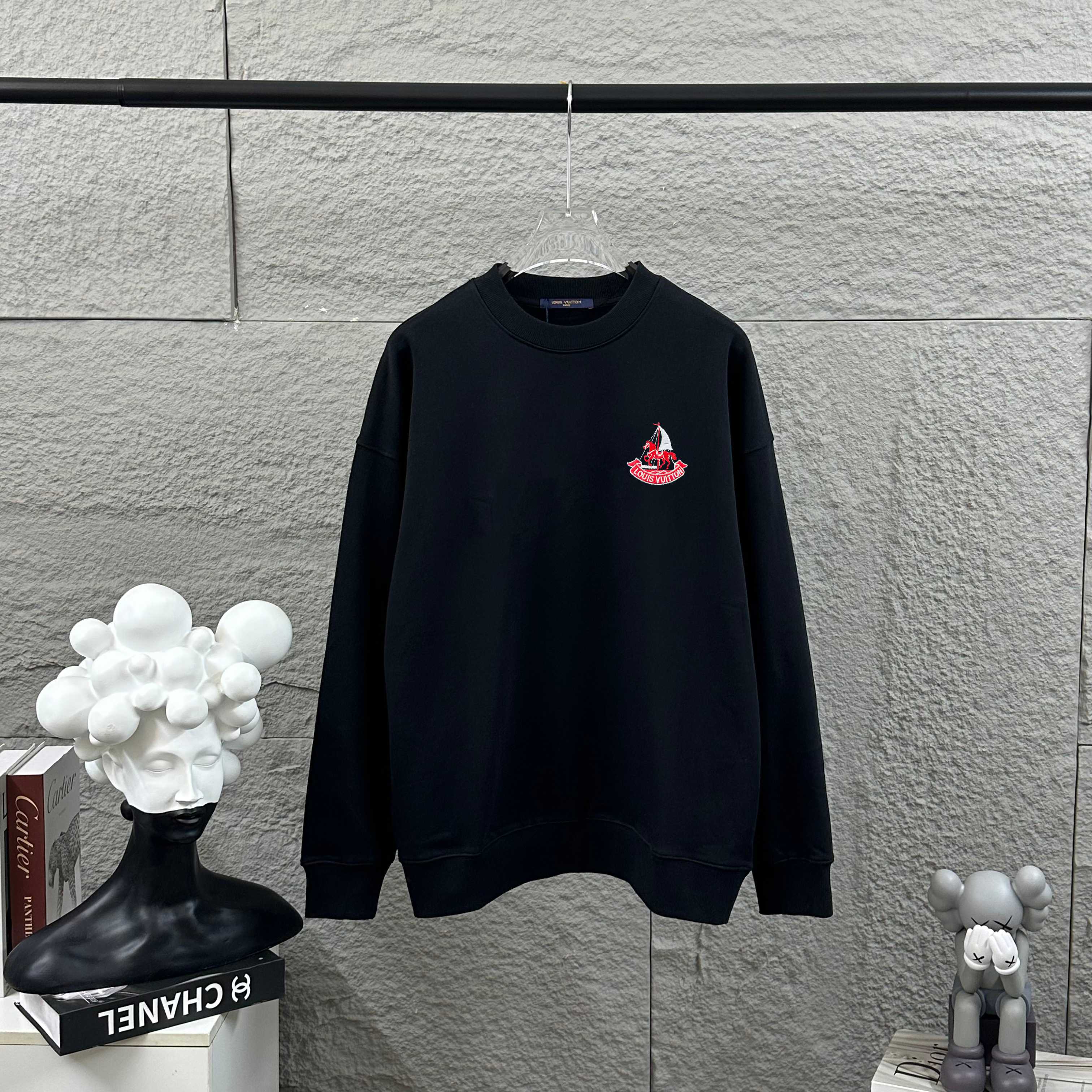 Cheap Louis Vuitton Hoodies for Men in 233895, $40 USD- [IB233895] - Replica Louis Vuitton Hoodies for Men
