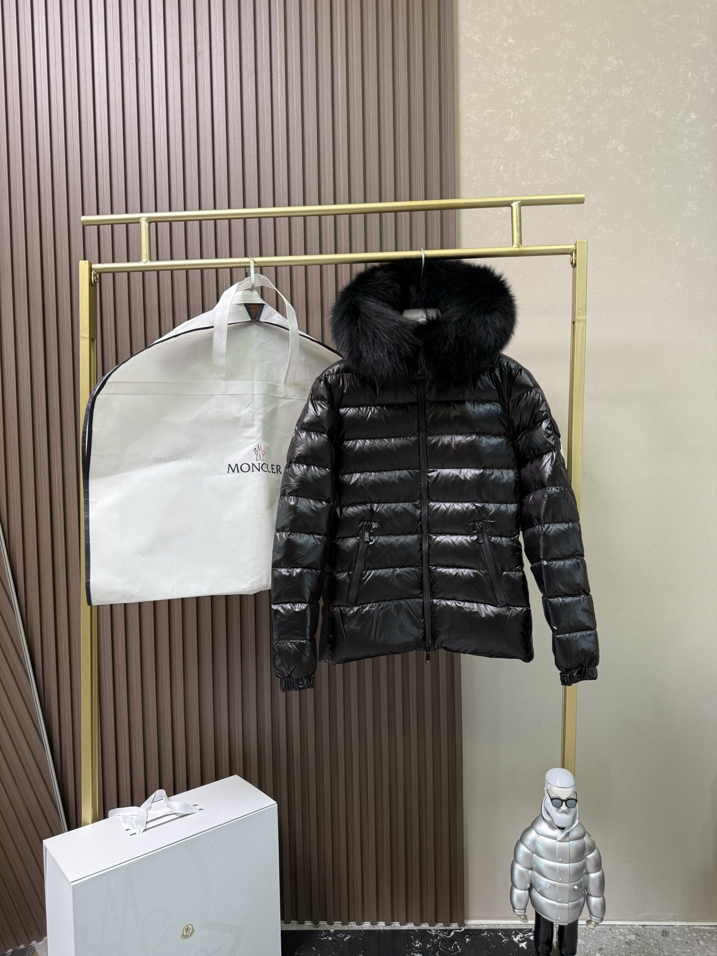 Cheap Moncle Thick Coats For Women in 233933, $130 USD- [IB233933] - Replica Moncle Thick Coats For Women