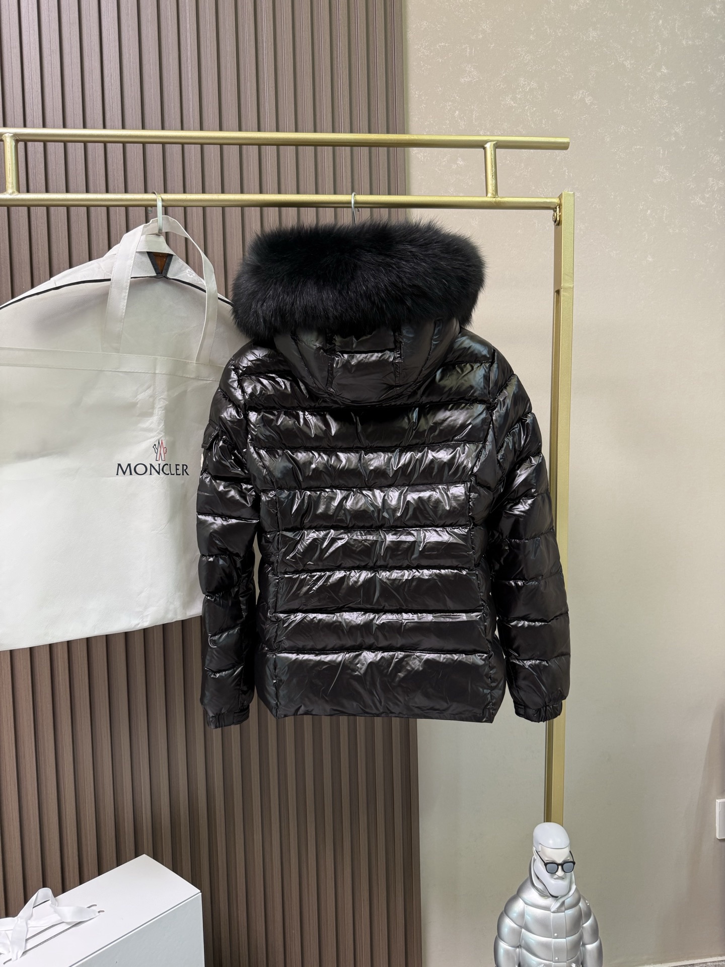 Cheap Moncle Thick Coats For Women in 233933, $130 USD- [IB233933] - Replica Moncle Thick Coats For Women