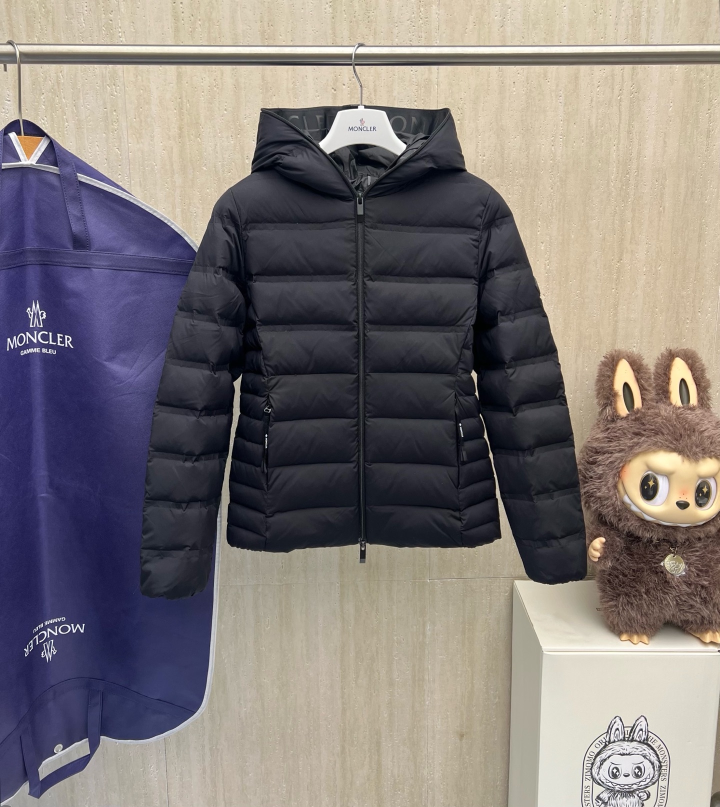 Cheap Moncle Thick Coats For Women in 233943, $125 USD- [IB233943] - Replica Moncle Thick Coats For Women