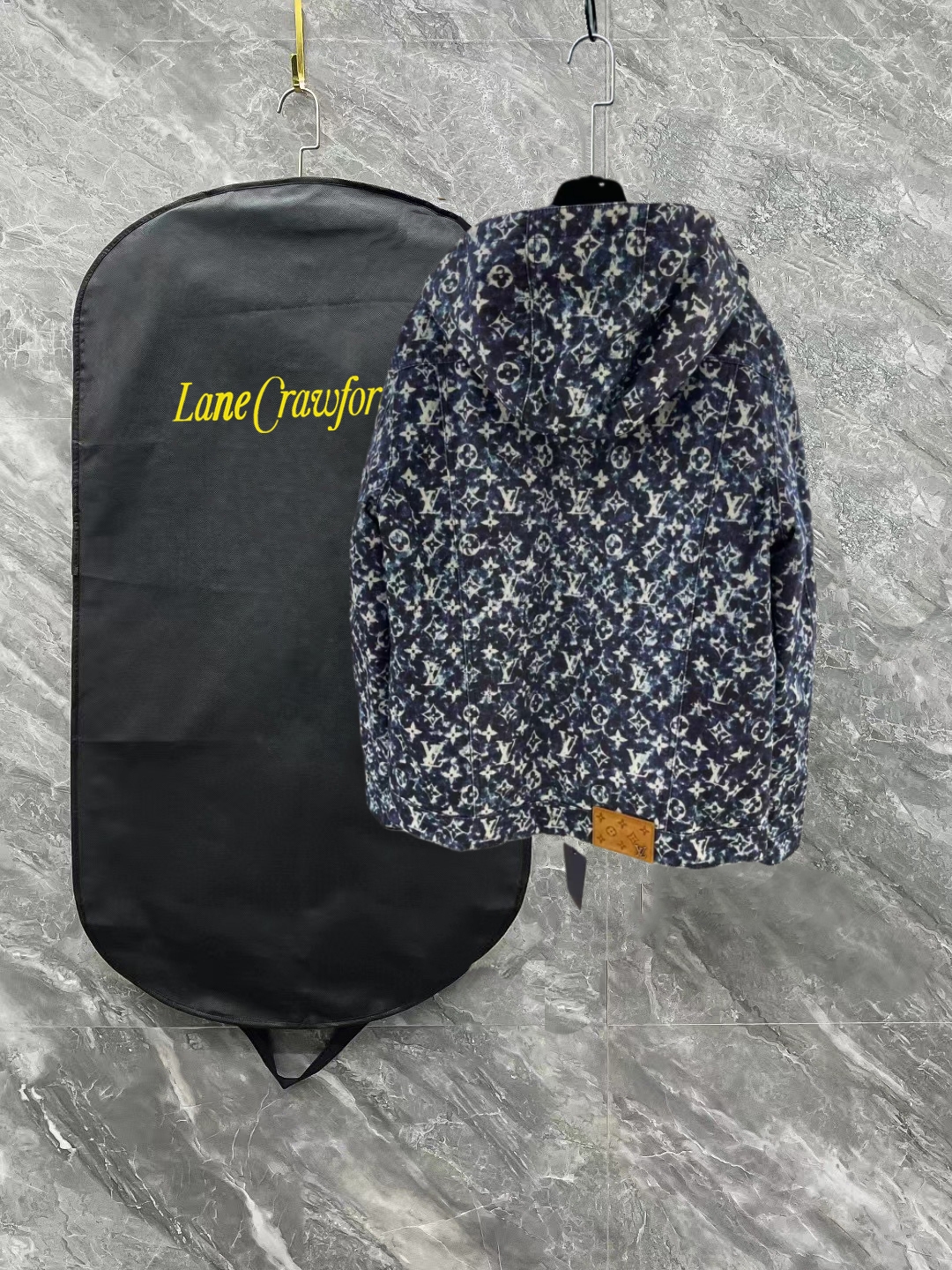 Cheap Louis Vuitton Thick Jackets For Men in 233999, $150 USD- [IB233999] - Replica Louis Vuitton Thick Jackets For Men