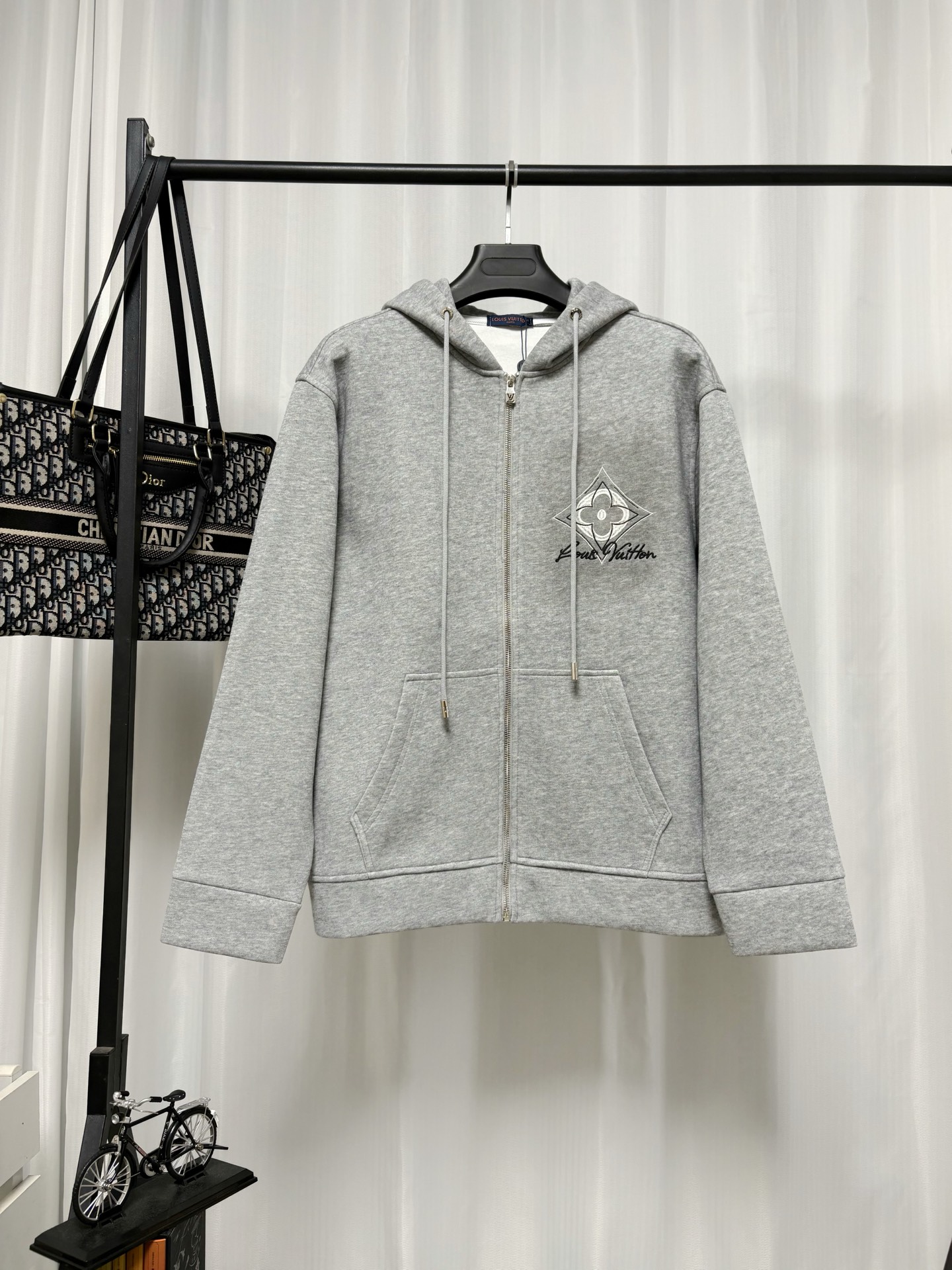 Cheap Louis Vuitton Thin Jackets For Men in 234034, $65 USD- [IB234034] - Replica Louis Vuitton Thin Jackets For Men