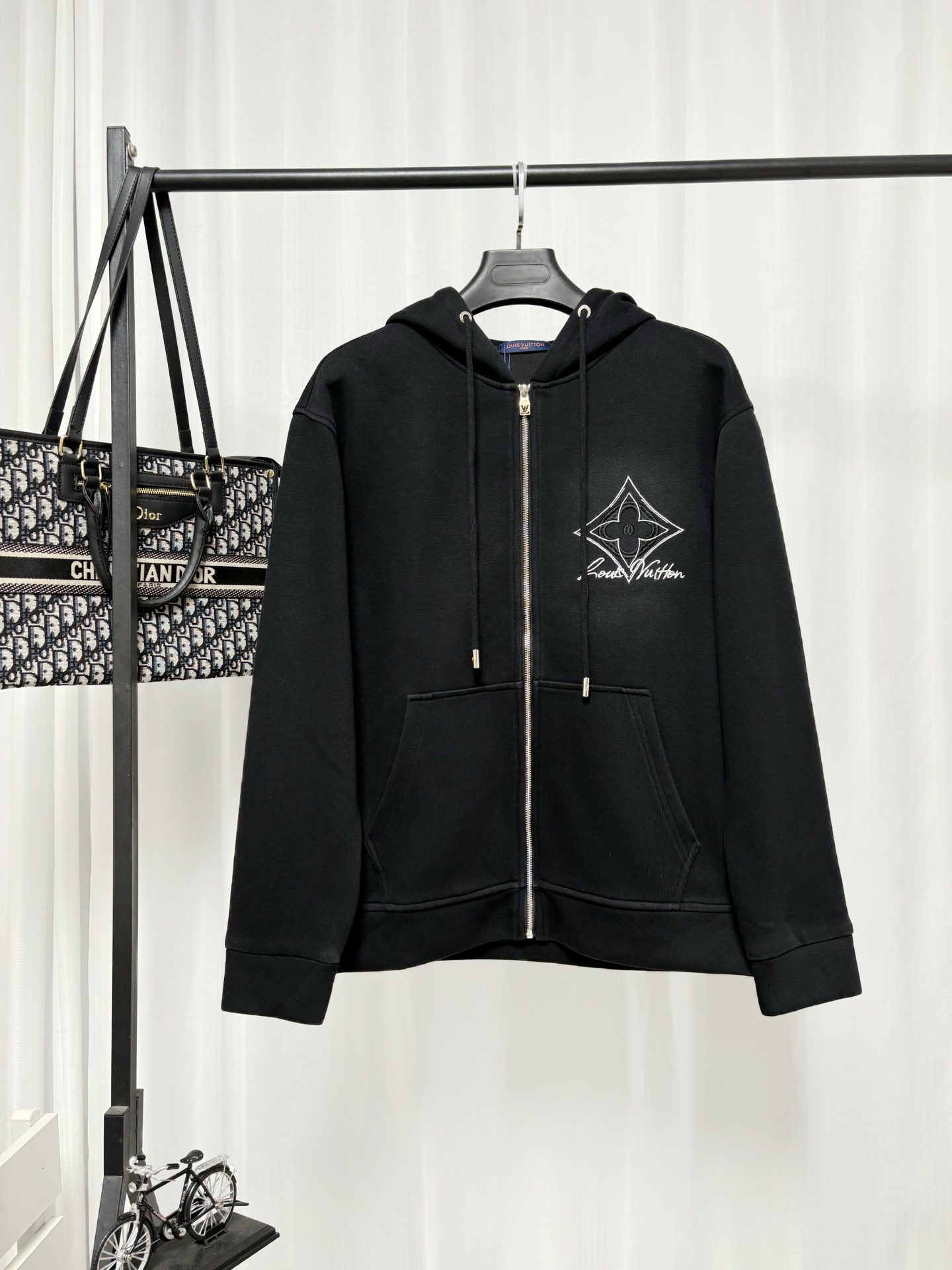 Cheap Louis Vuitton Thin Jackets For Men in 234035, $65 USD- [IB234035] - Replica Louis Vuitton Thin Jackets For Men