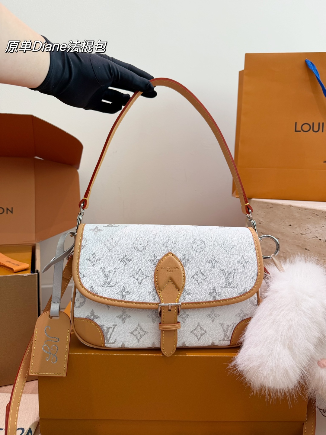 Cheap Louis Vuitton AAA Quality Handbags in 234098, $65 USD- [IB234098] - Replica Louis Vuitton AAA Quality Handbags