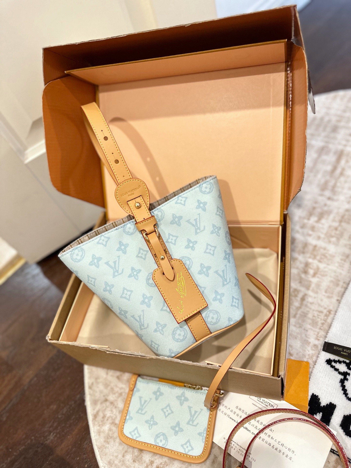 Cheap Louis Vuitton AAA Quality Handbags in 234100, $50 USD- [IB234100] - Replica Louis Vuitton AAA Quality Handbags