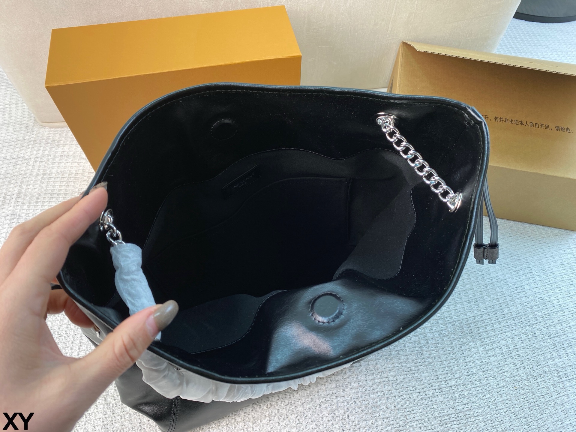 Cheap Louis Vuitton AAA Quality Handbags in 234102, $75 USD- [IB234102] - Replica Louis Vuitton AAA Quality Handbags