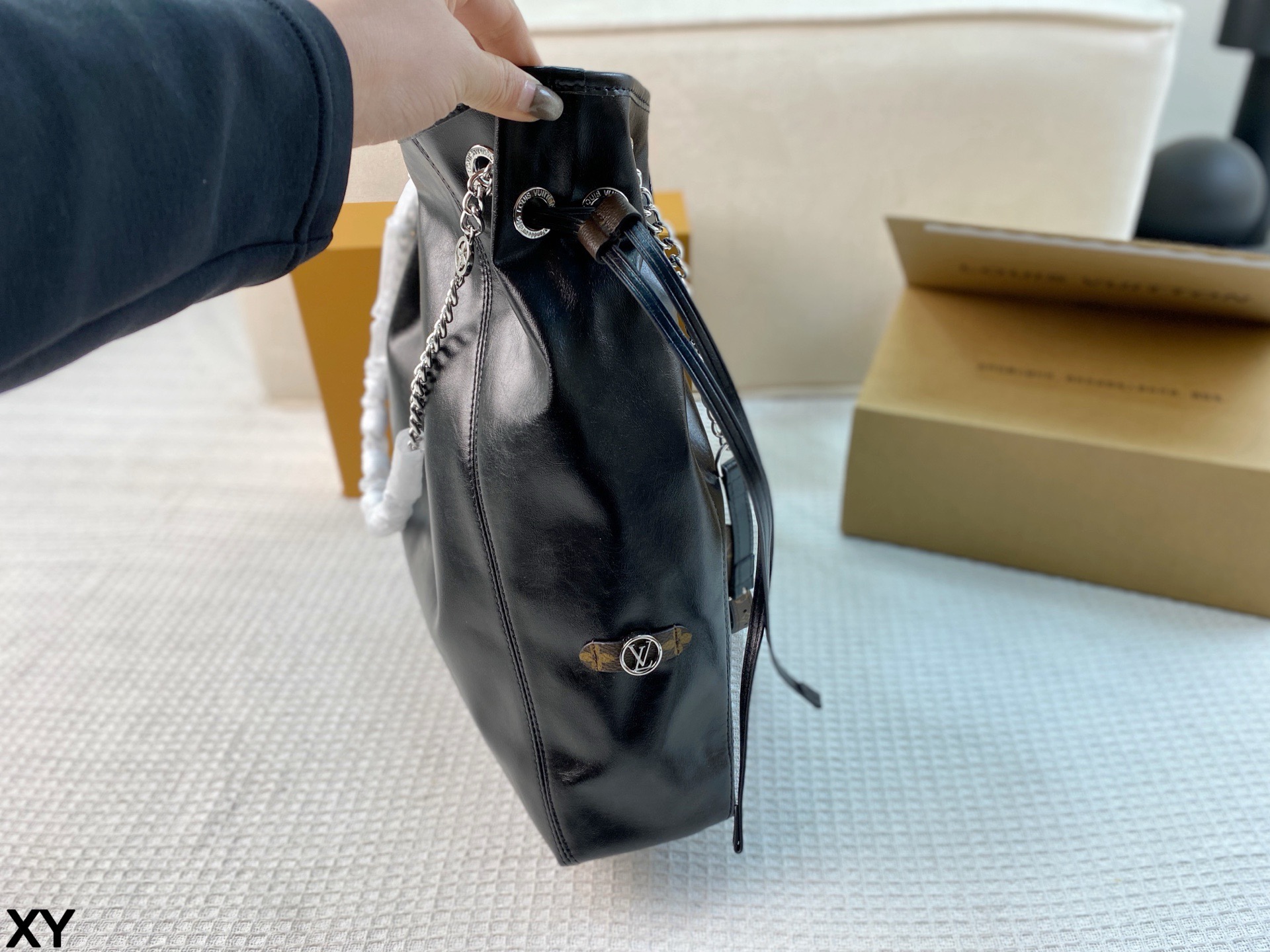 Cheap Louis Vuitton AAA Quality Handbags in 234102, $75 USD- [IB234102] - Replica Louis Vuitton AAA Quality Handbags