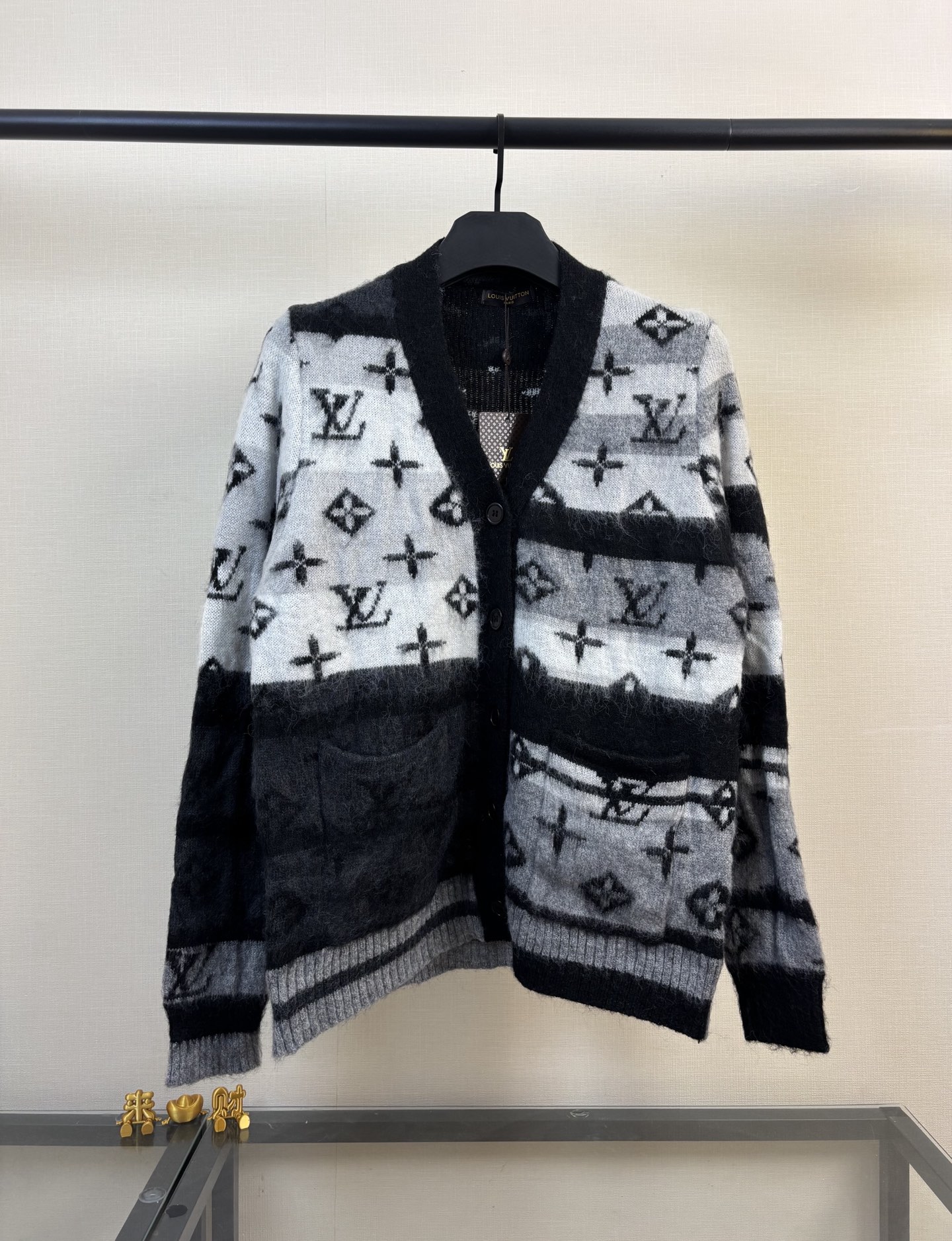 Cheap Louis Vuitton Thick Jackets For Men in 234150, $60 USD- [IB234150] - Replica Louis Vuitton Thick Jackets For Men