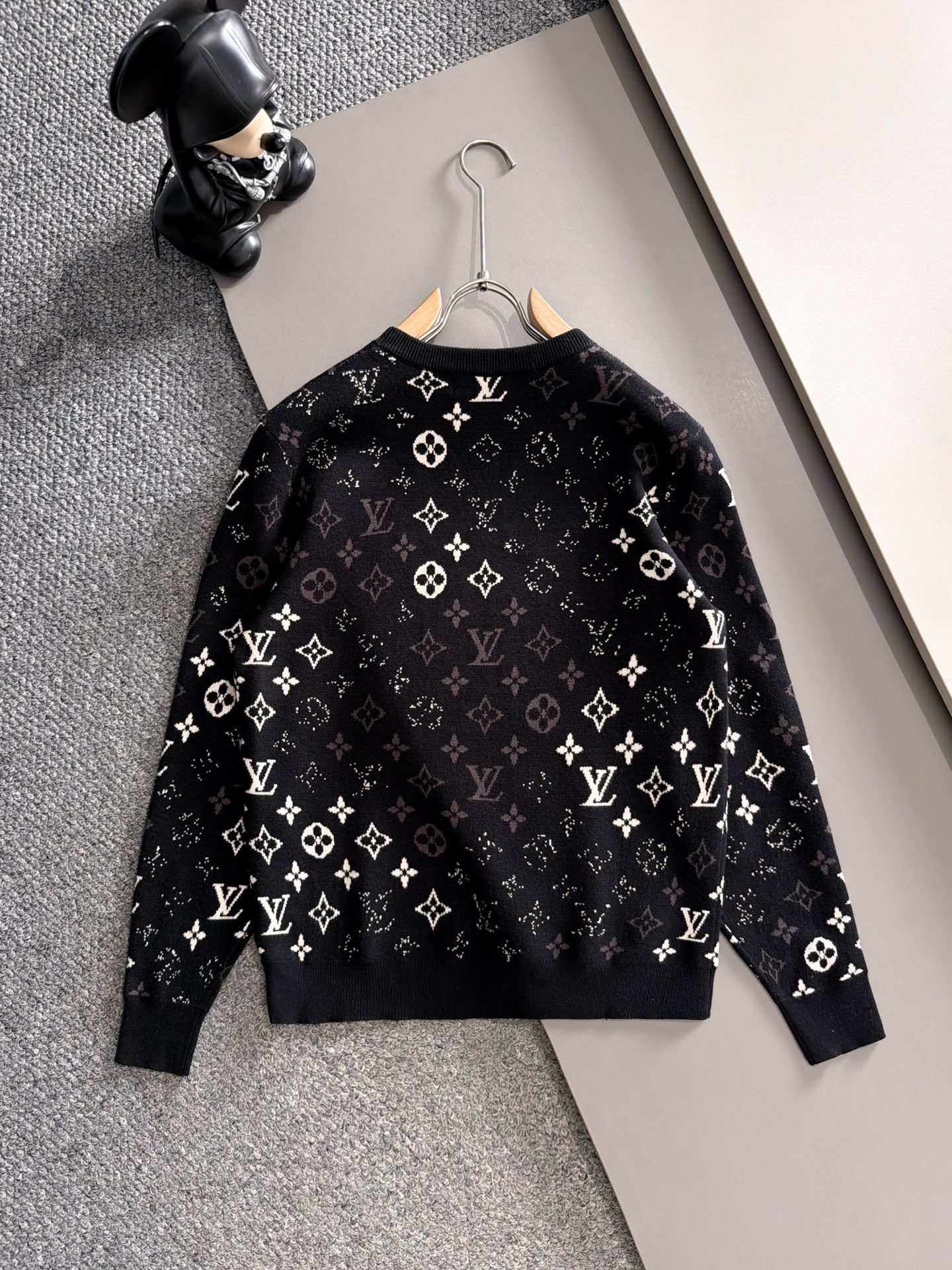 Cheap Louis Vuitton  Sweaters for Men in 234261, $55 USD- [IB234261] - Replica Louis Vuitton  Sweaters for Men