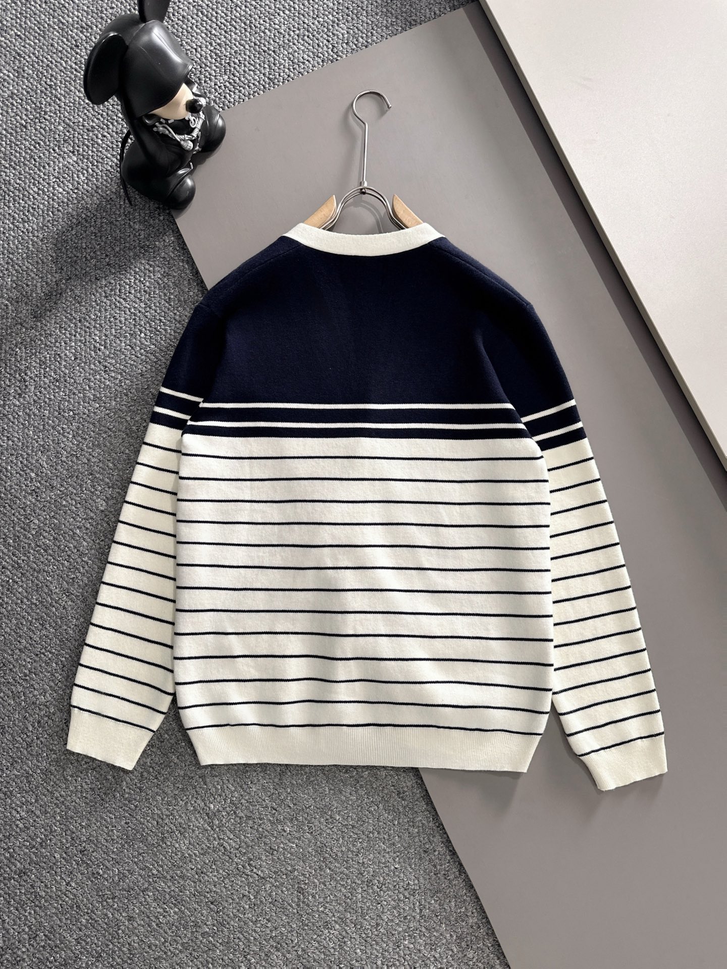 Cheap Gucci Sweaters for Men in 234295, $55 USD- [IB234295] - Replica Gucci Sweaters for Men
