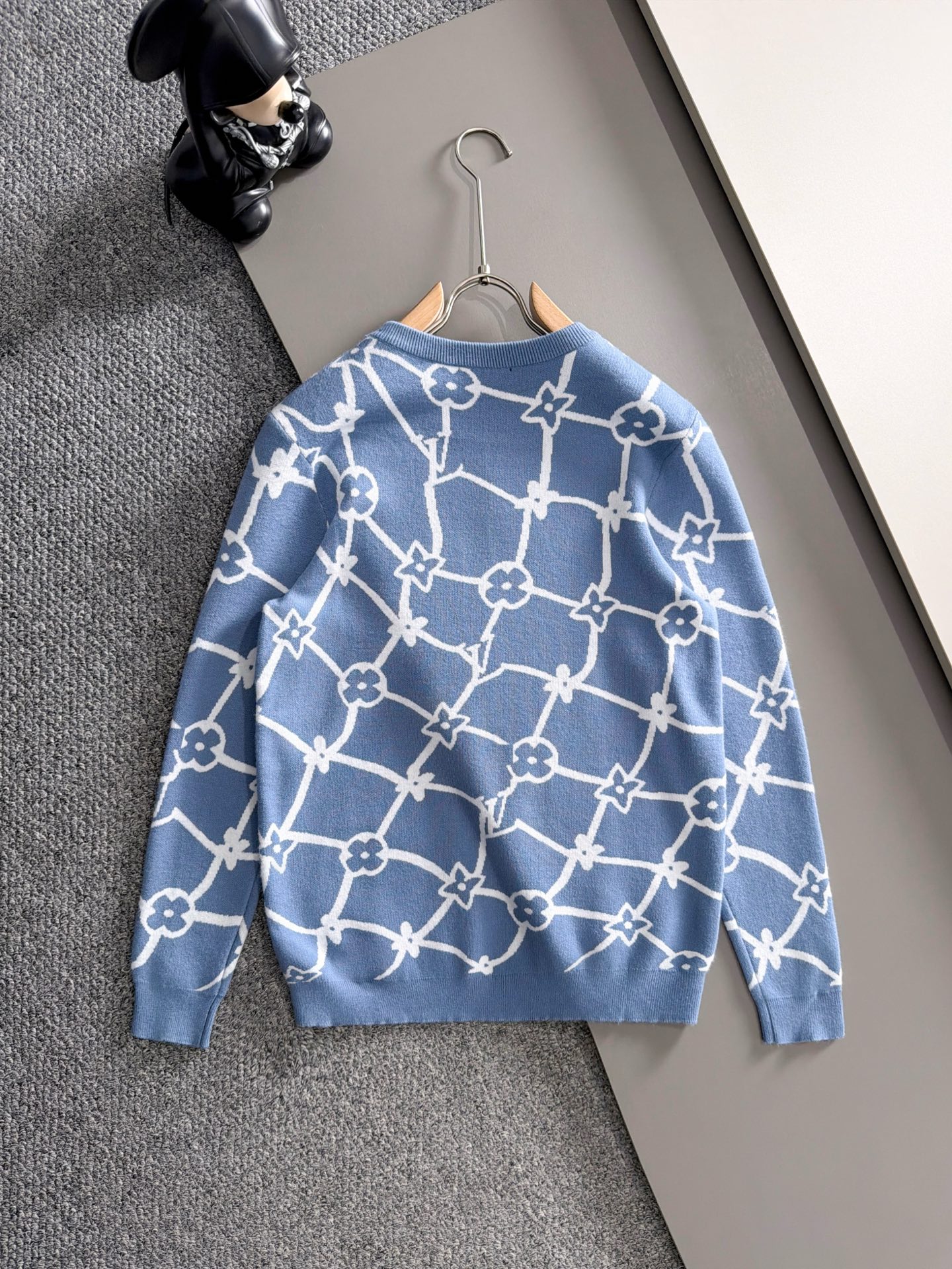 Cheap Louis Vuitton  Sweaters for Men in 234304, $55 USD- [IB234304] - Replica Louis Vuitton  Sweaters for Men