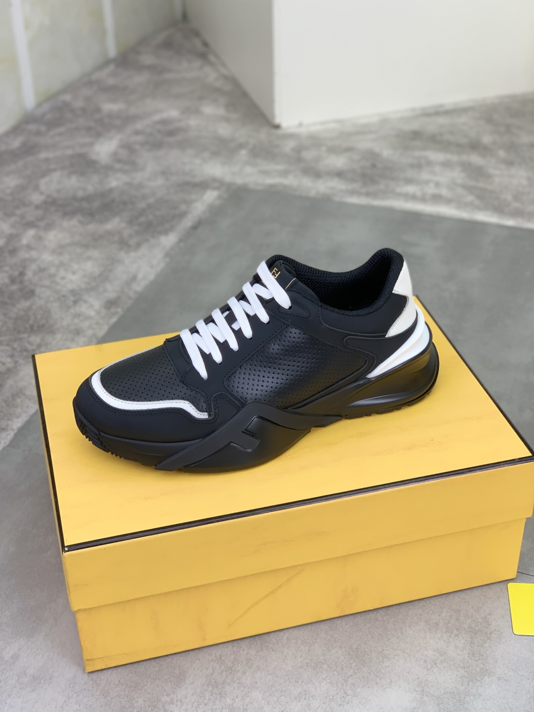 Cheap Fendi Sneakers For Men in 234340, $85 USD- [IB234340] - Replica Fendi Sneakers For Men