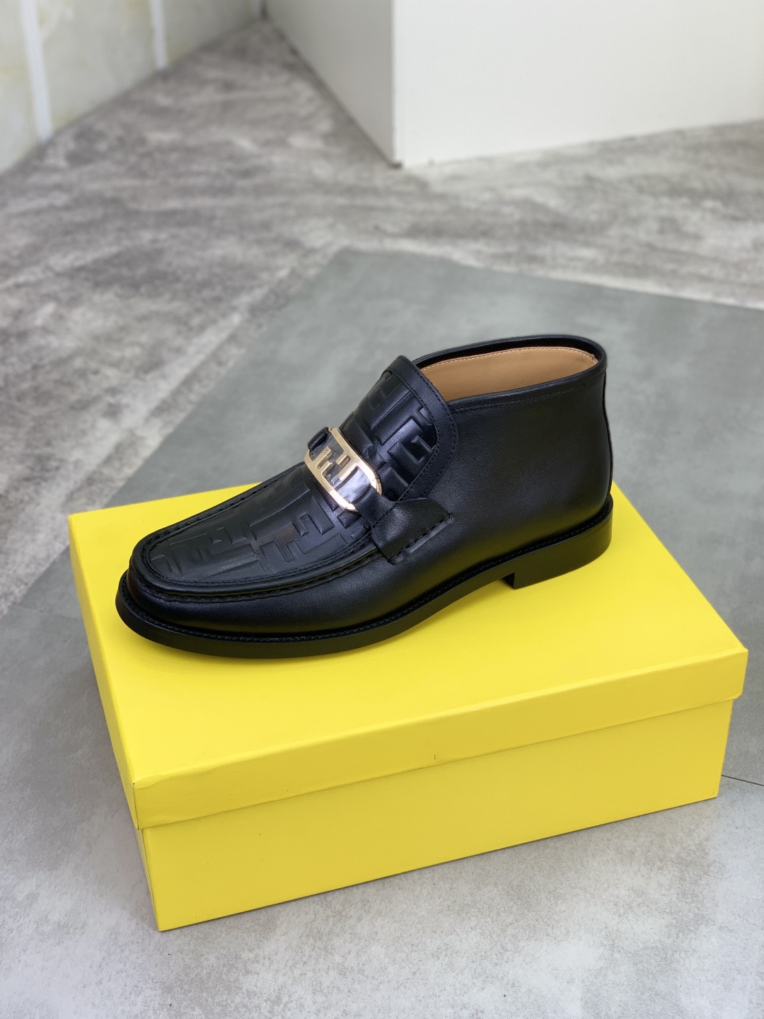 Cheap Fendi Leather shoes For Men in 234359, $105 USD- [IB234359] - Replica Fendi Leather shoes For Men