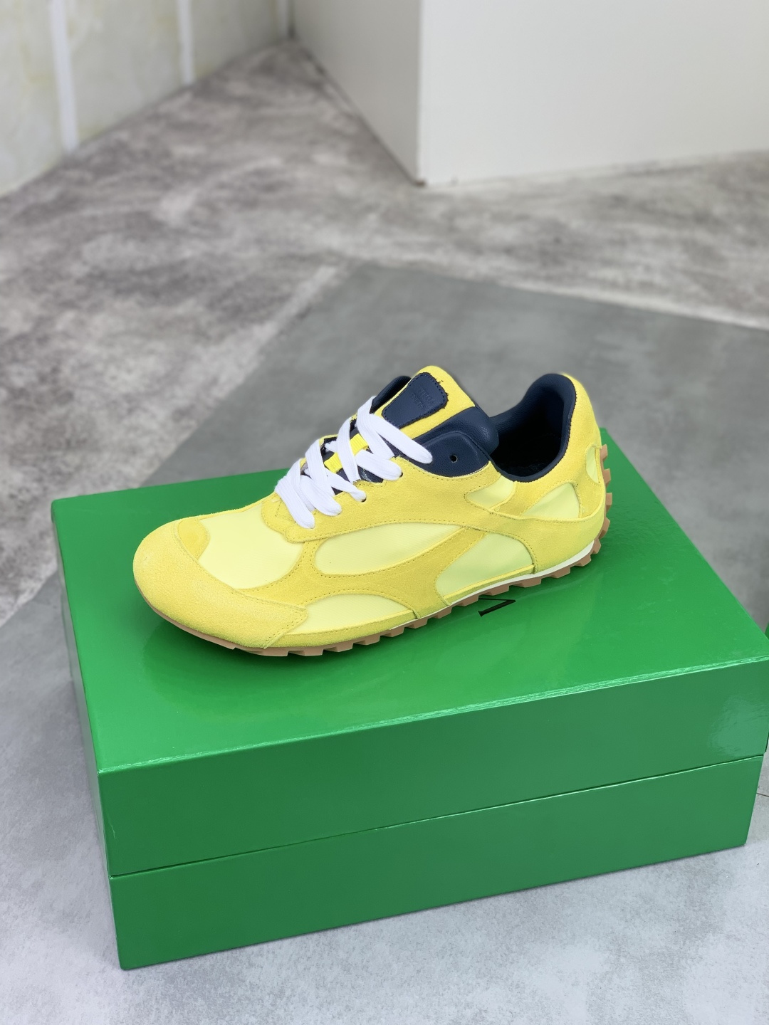 Cheap Bottega Veneta Sneakers For Men in 234409, $85 USD- [IB234409] - Replica Bottega Veneta Sneakers For Men
