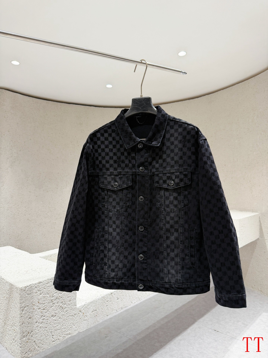 Cheap Louis Vuitton Thin Jackets For Men in 234740, $65 USD- [IB234740] - Replica Louis Vuitton Thin Jackets For Men