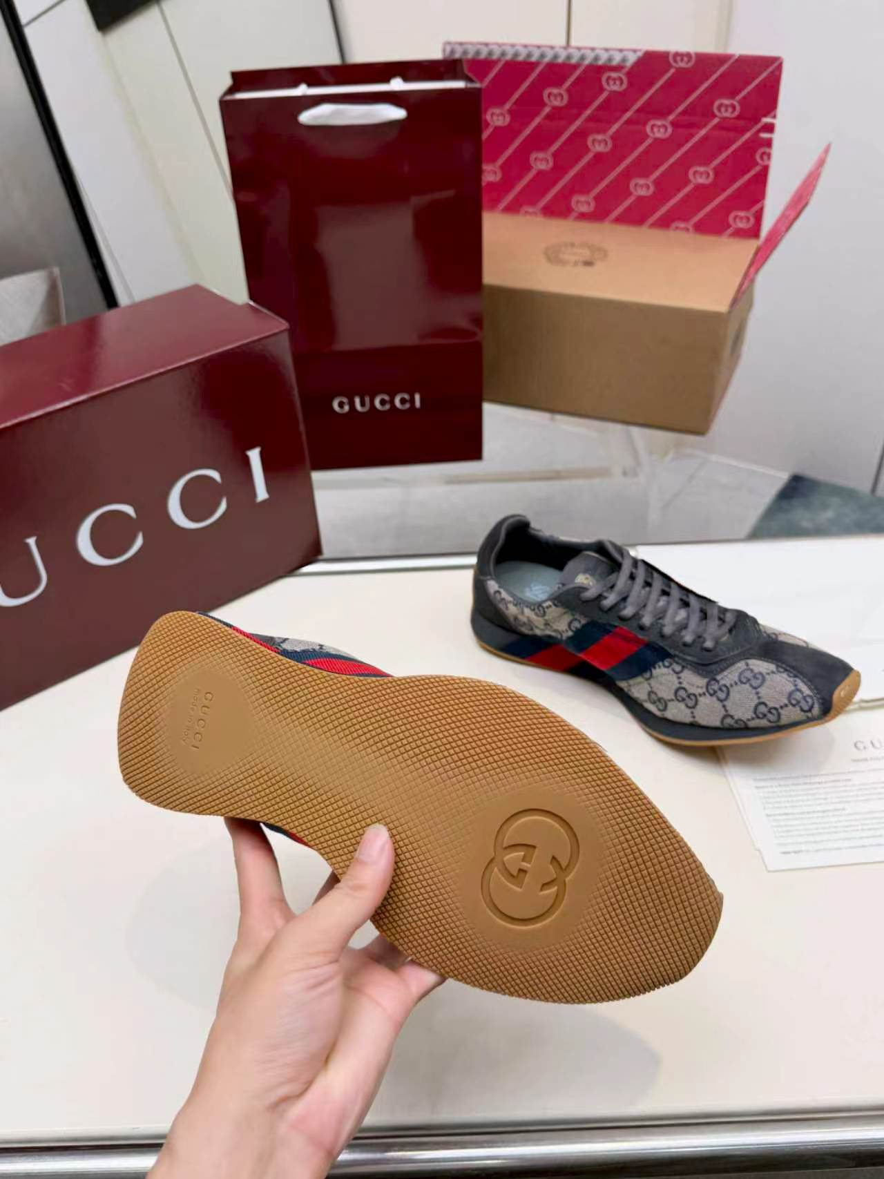 Cheap Gucci Sneakers For Men in 235637, $85 USD- [IB235637] - Replica Gucci Sneakers For Men