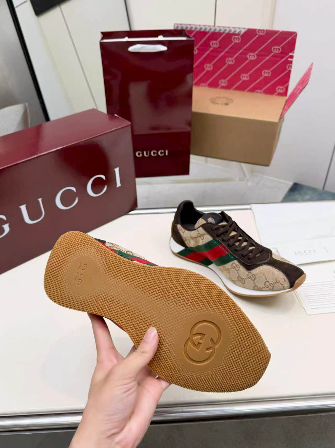 Cheap Gucci Sneakers For Men in 235638, $85 USD- [IB235638] - Replica Gucci Sneakers For Men