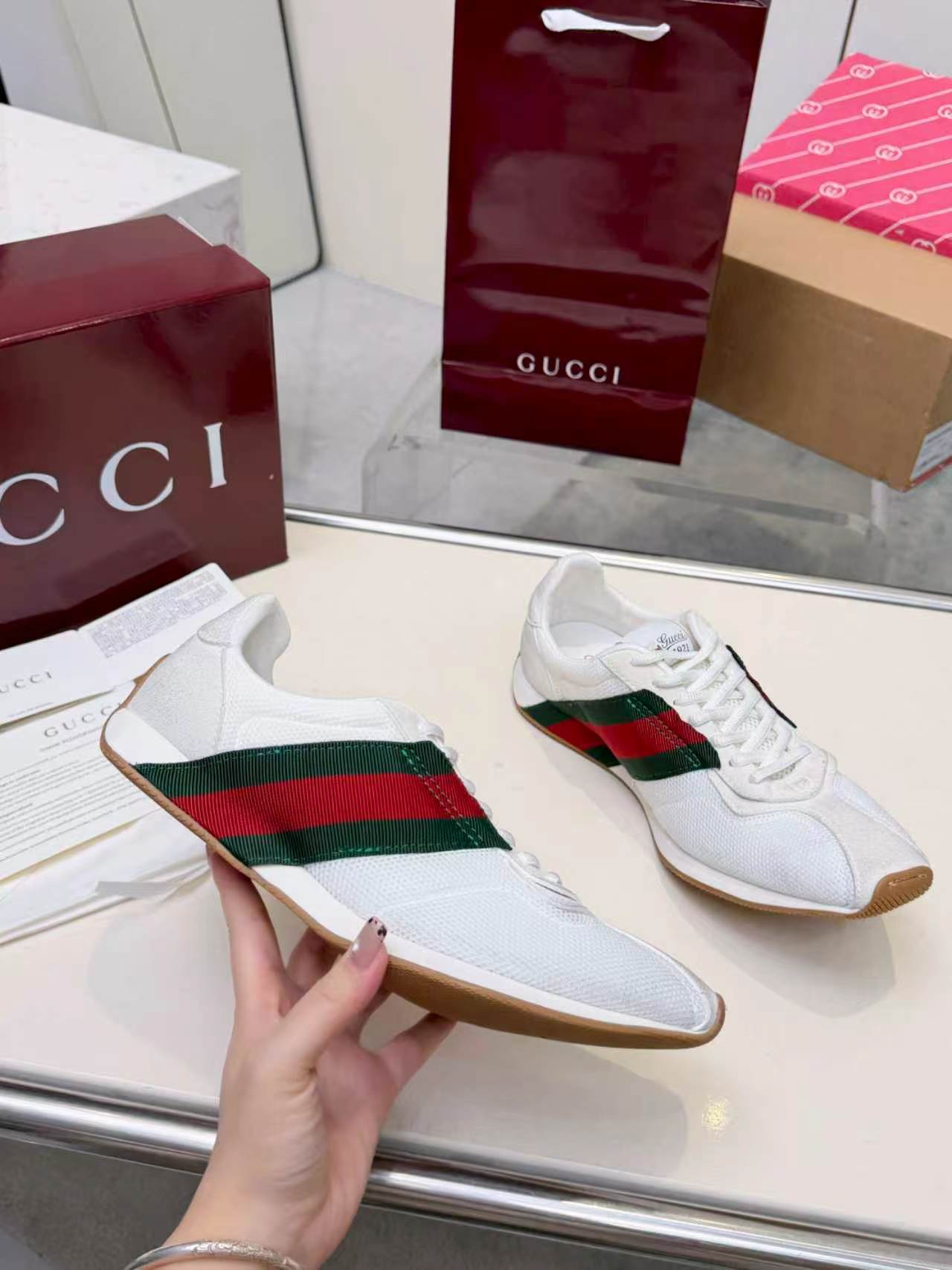 Cheap Gucci Sneakers For Men in 235639, $85 USD- [IB235639] - Replica Gucci Sneakers For Men