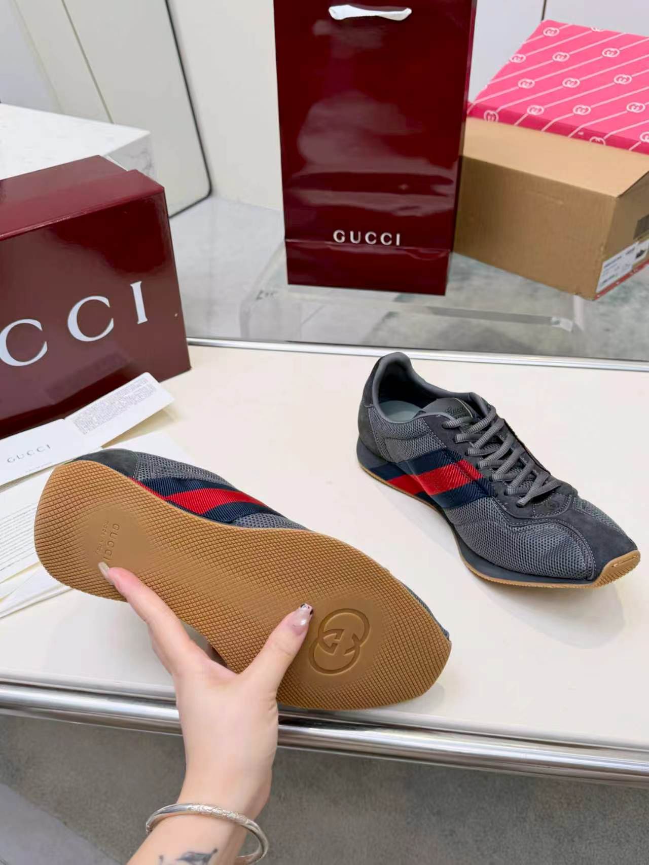 Cheap Gucci Sneakers For Men in 235640, $85 USD- [IB235640] - Replica Gucci Sneakers For Men