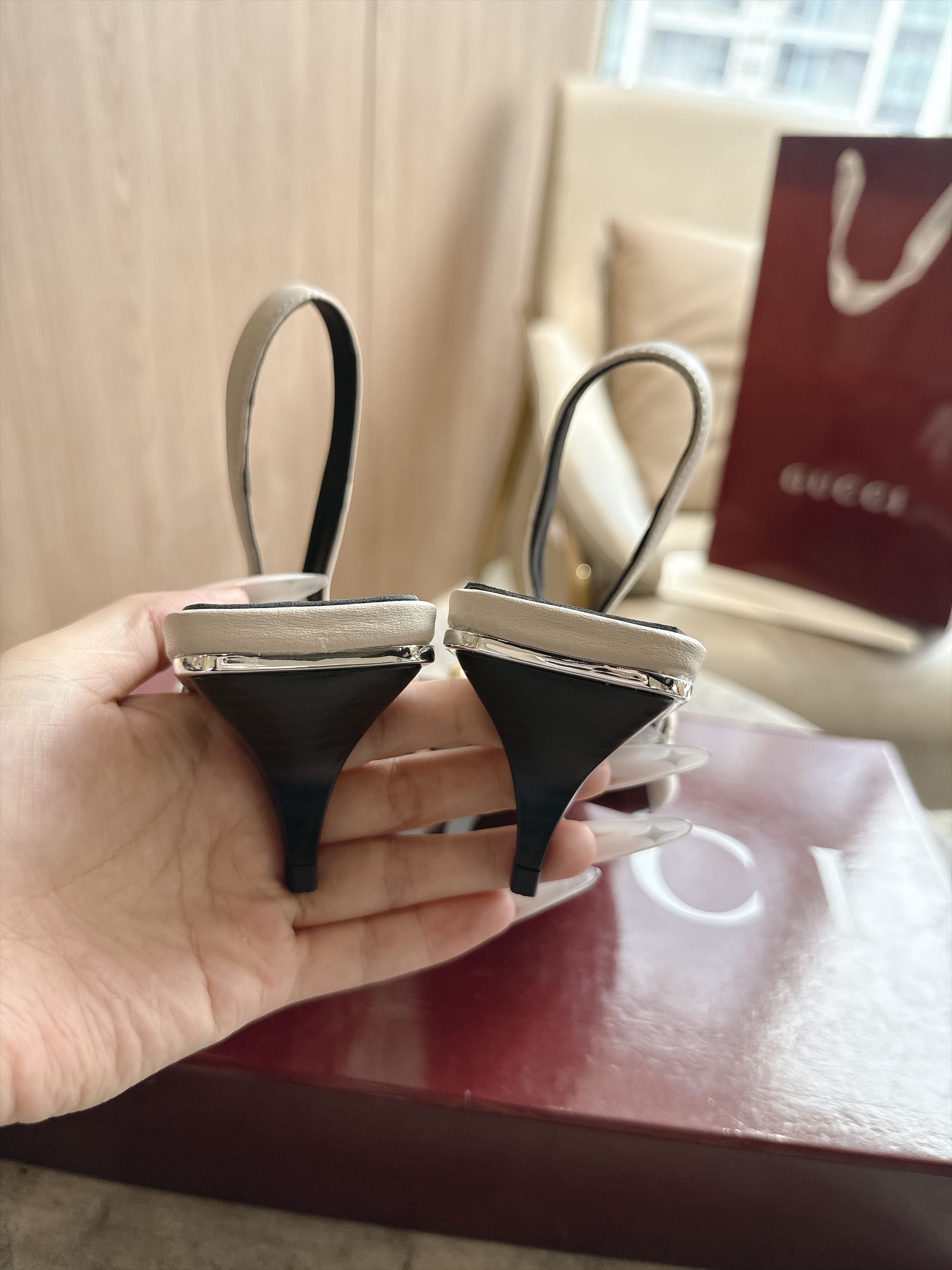 Cheap Gucci Sandals And Pumps For Women in 235676, $85 USD- [IB235676] - Replica Gucci Sandals And Pumps For Women