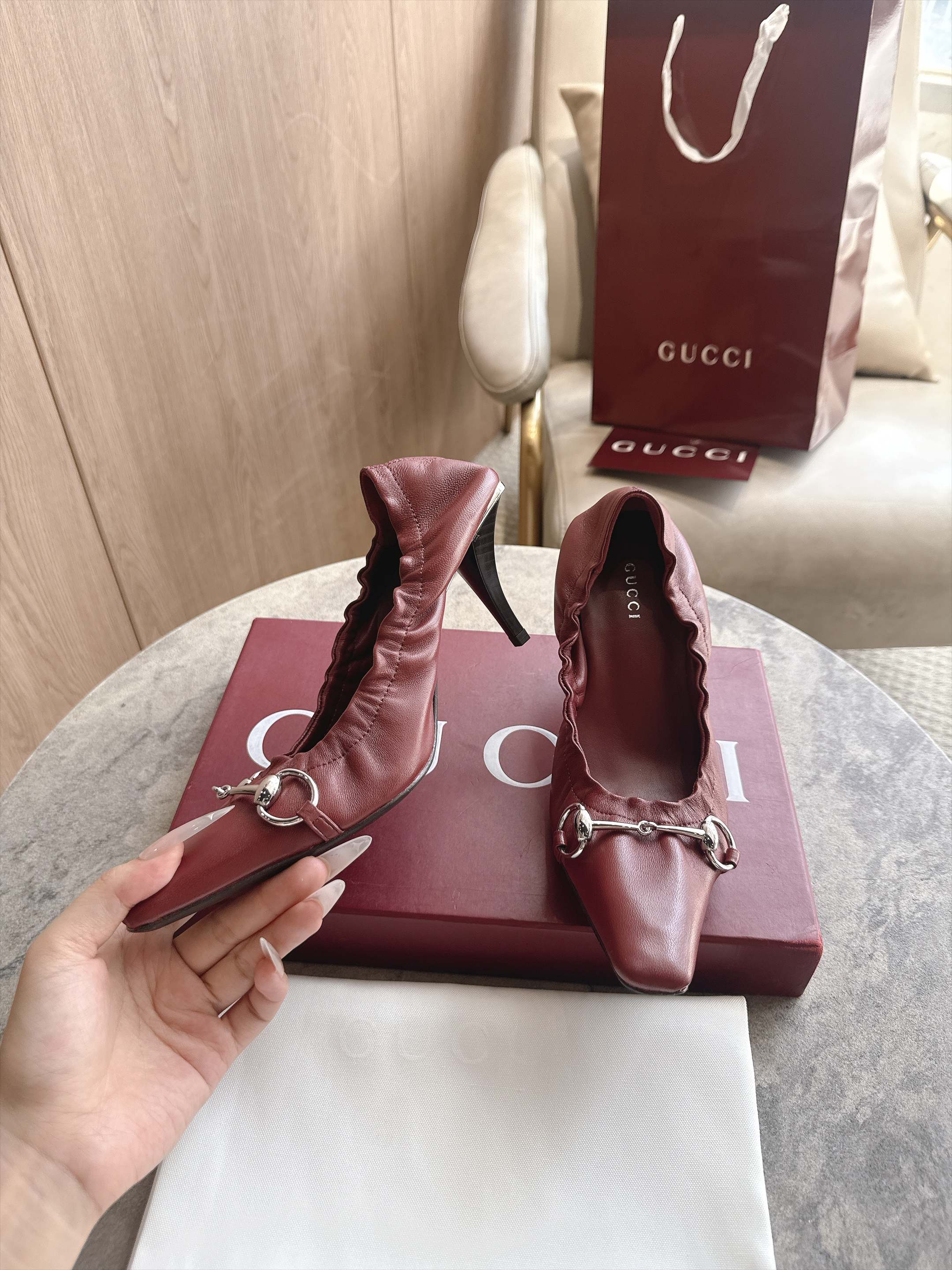 Cheap Gucci Sandals And Pumps For Women in 235679, $85 USD- [IB235679] - Replica Gucci Sandals And Pumps For Women