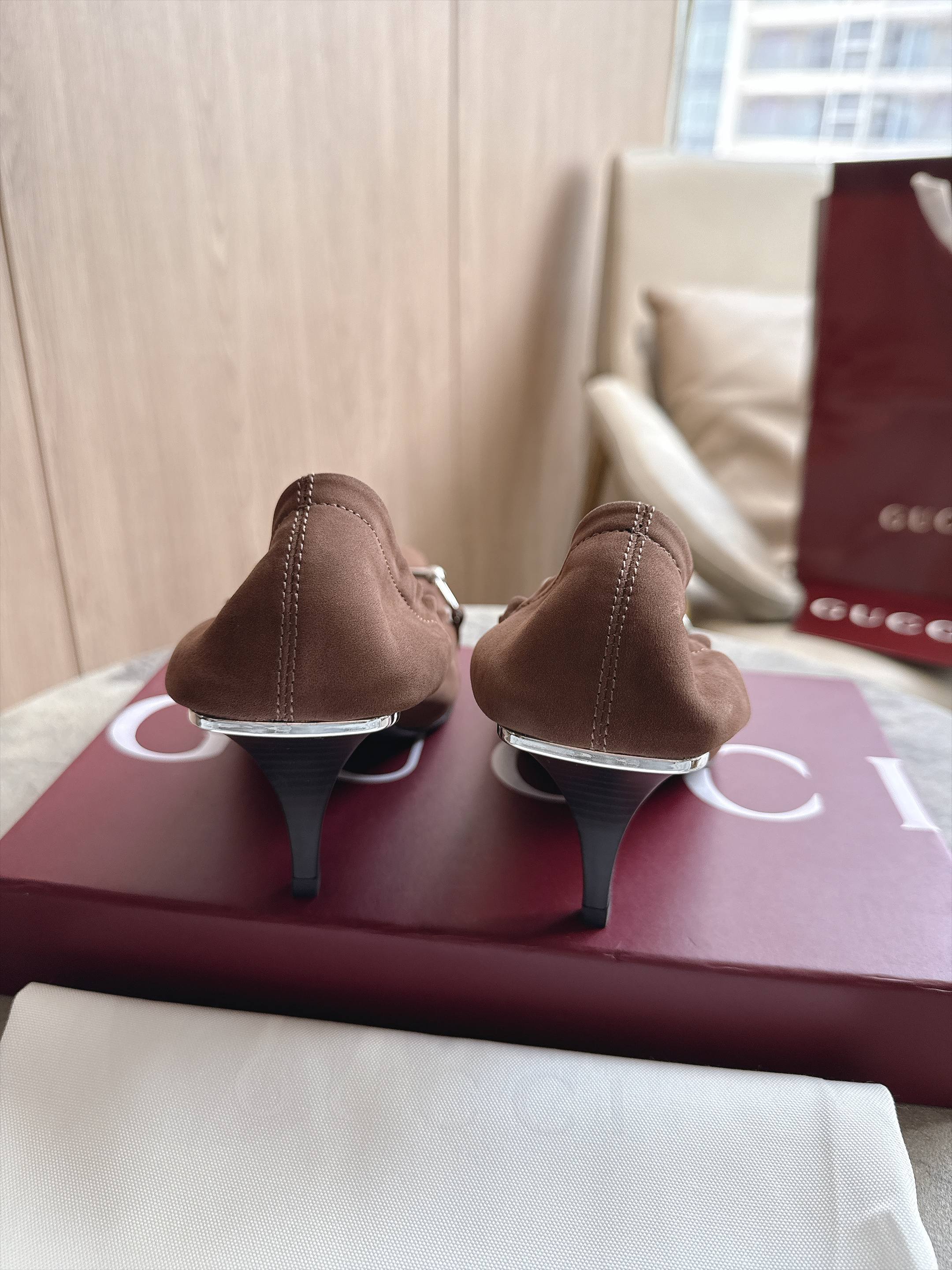 Cheap Gucci Sandals And Pumps For Women in 235680, $85 USD- [IB235680] - Replica Gucci Sandals And Pumps For Women