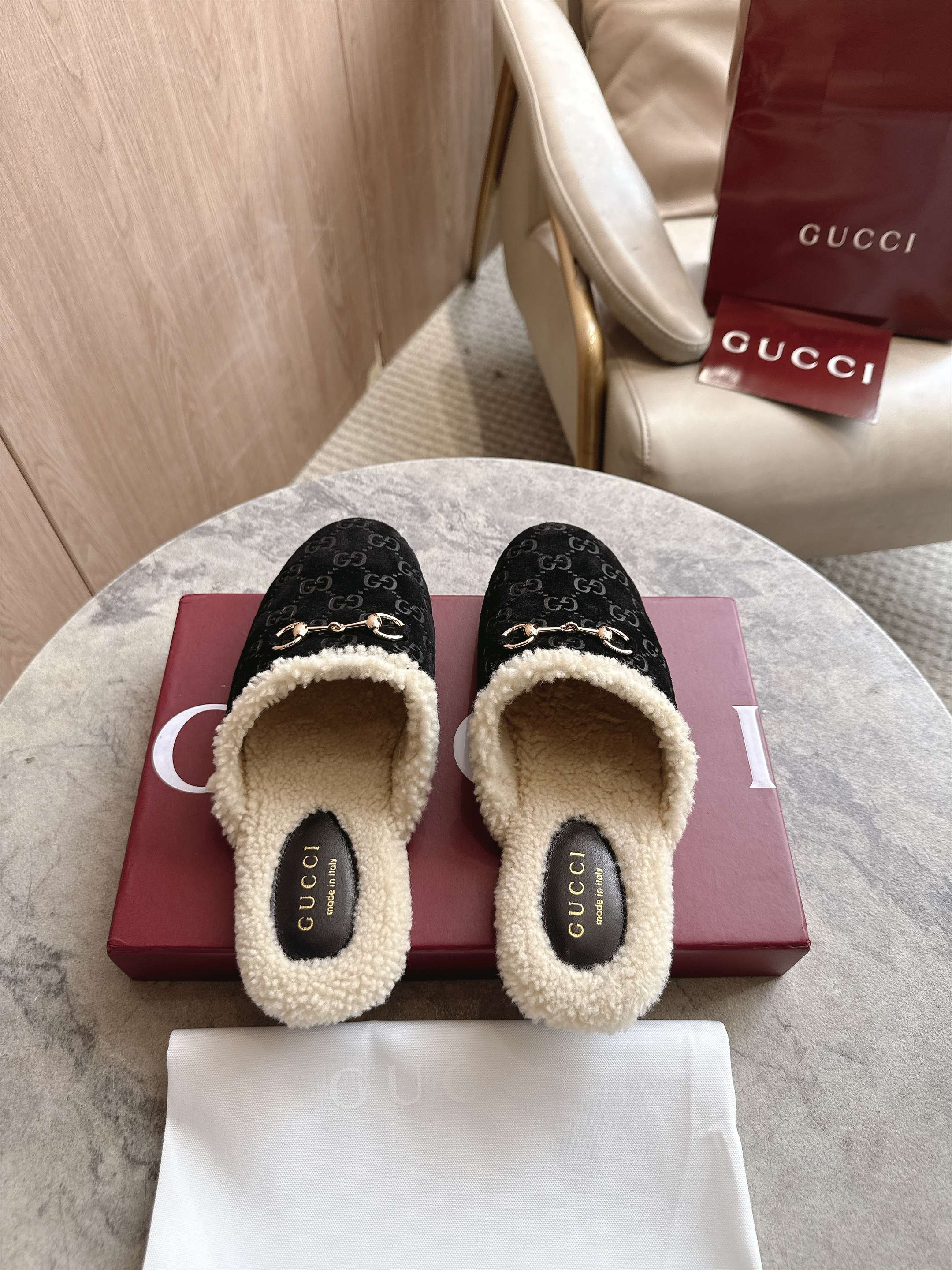 Cheap Gucci Slippers For Women in 235700, $80 USD- [IB235700] - Replica Gucci Slippers For Women