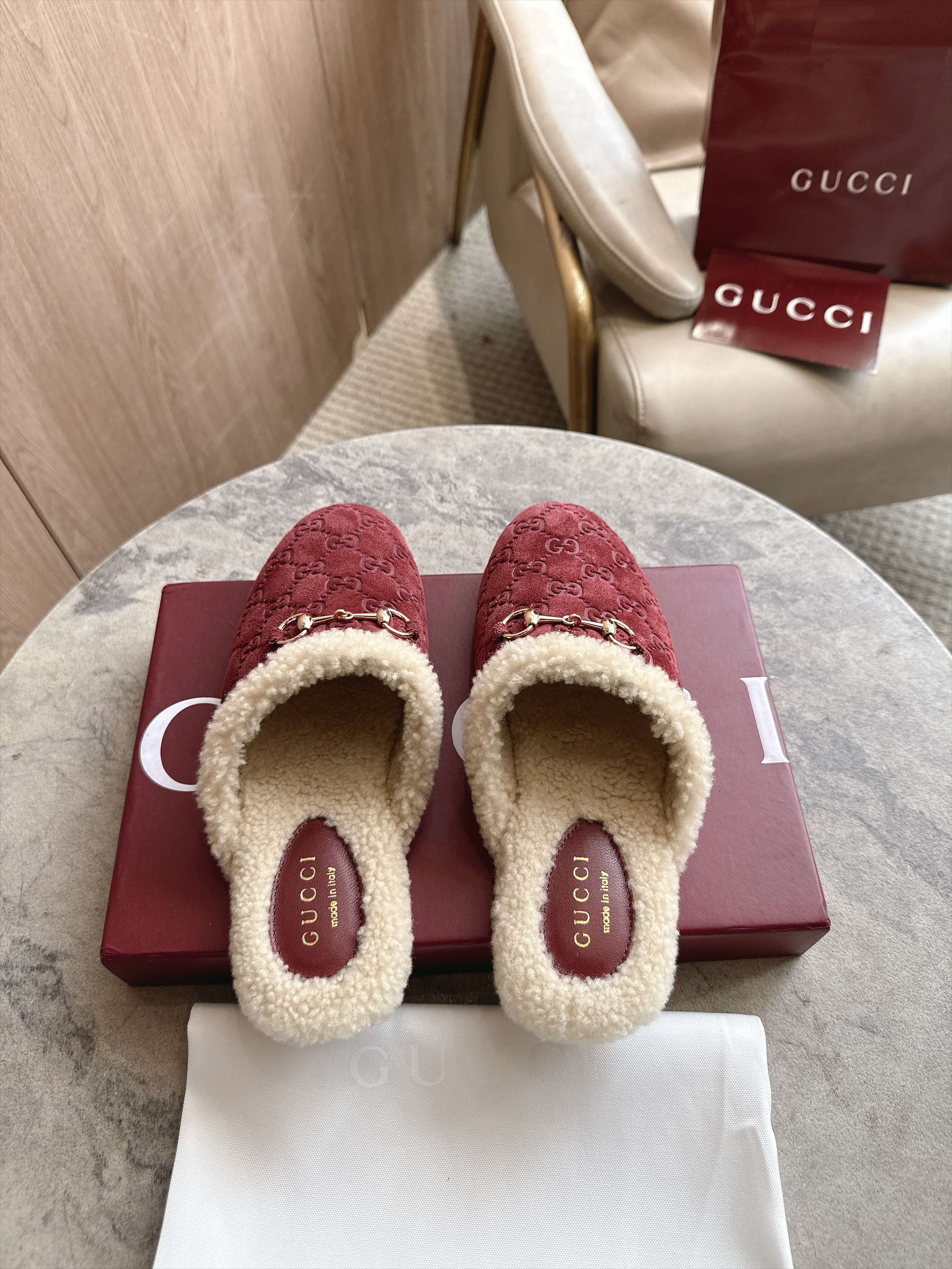 Cheap Gucci Slippers For Women in 235704, $80 USD- [IB235704] - Replica Gucci Slippers For Women