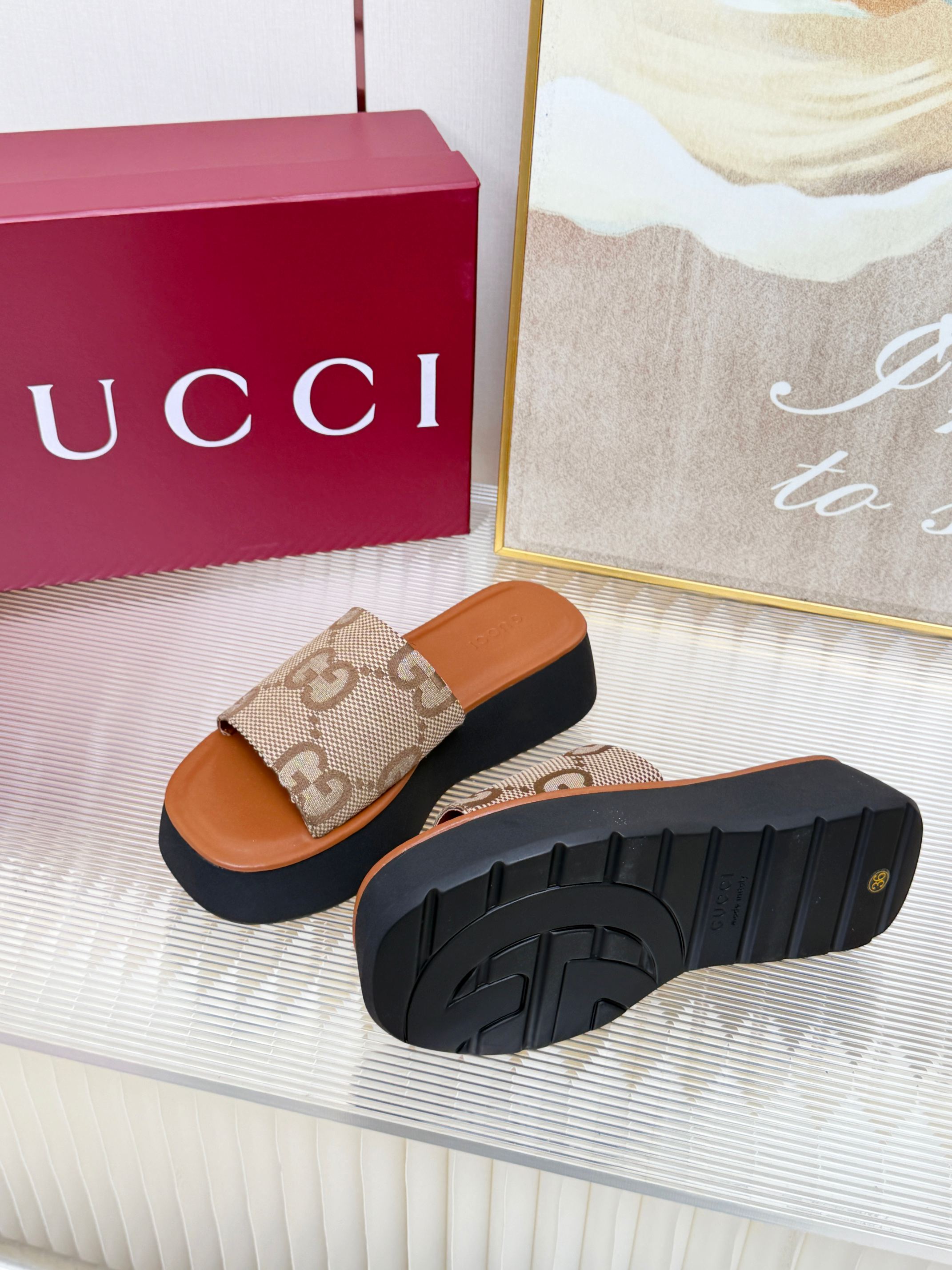 Cheap Gucci Slippers For Women in 235706, $70 USD- [IB235706] - Replica Gucci Slippers For Women