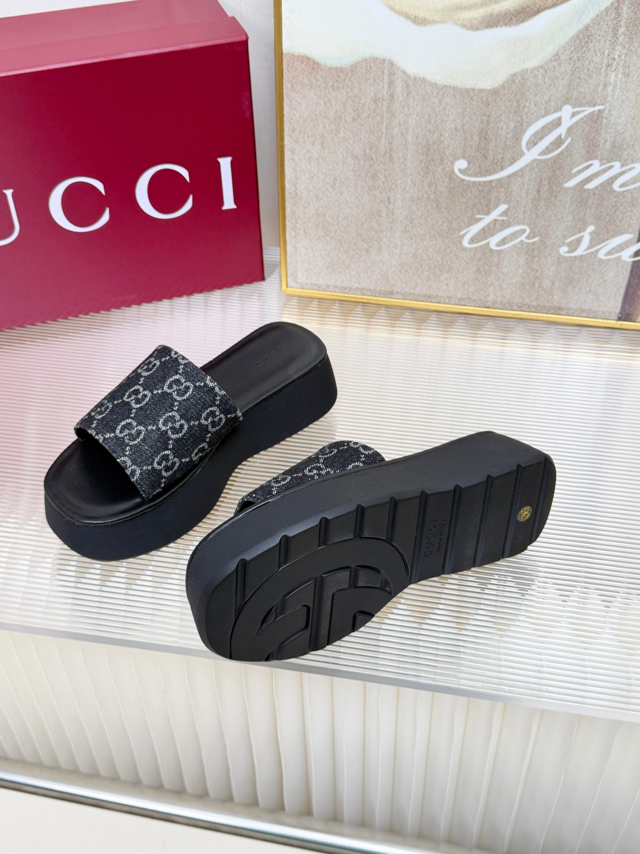 Cheap Gucci Slippers For Women in 235707, $70 USD- [IB235707] - Replica Gucci Slippers For Women