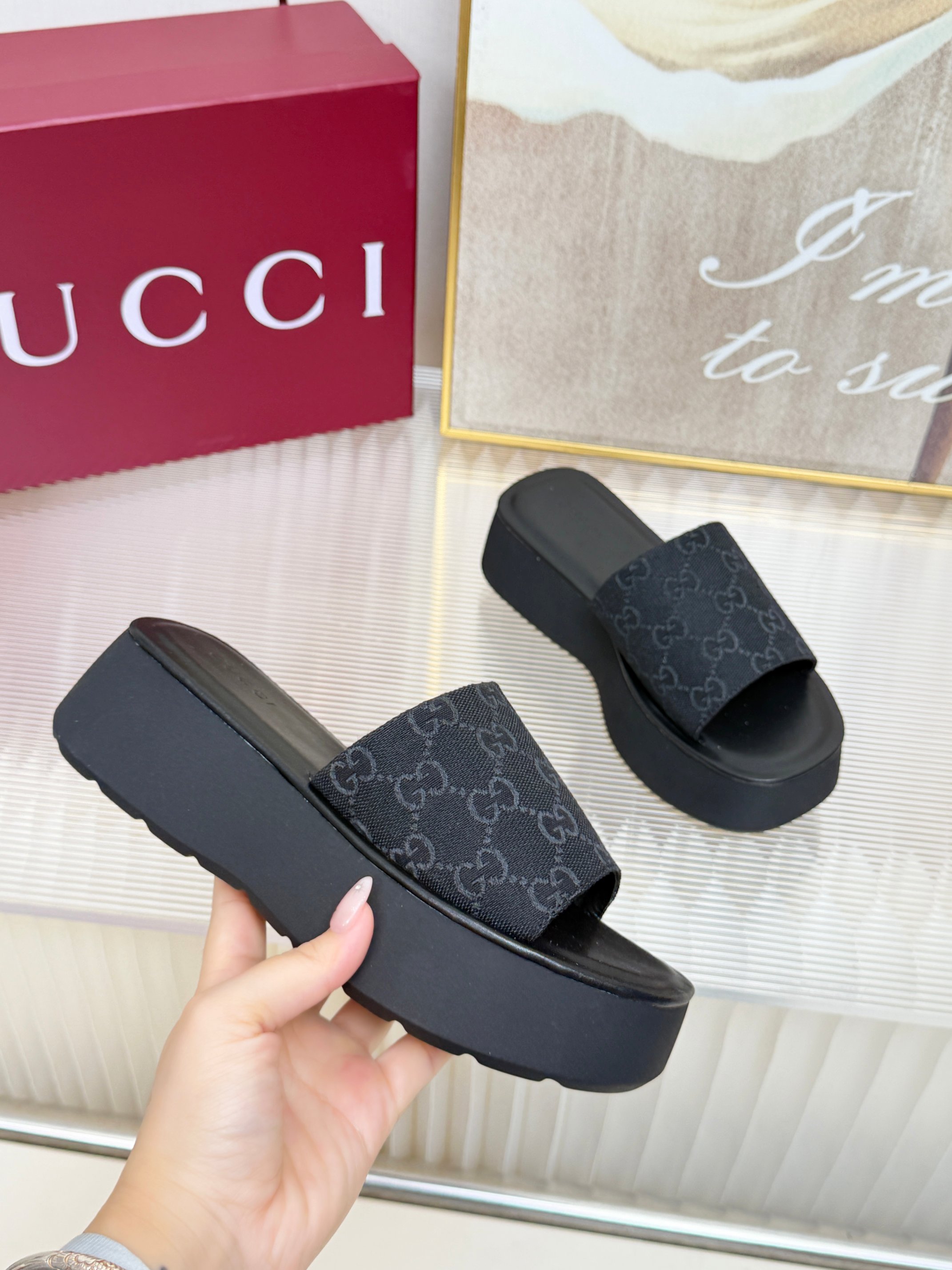 Cheap Gucci Slippers For Women in 235710, $70 USD- [IB235710] - Replica Gucci Slippers For Women