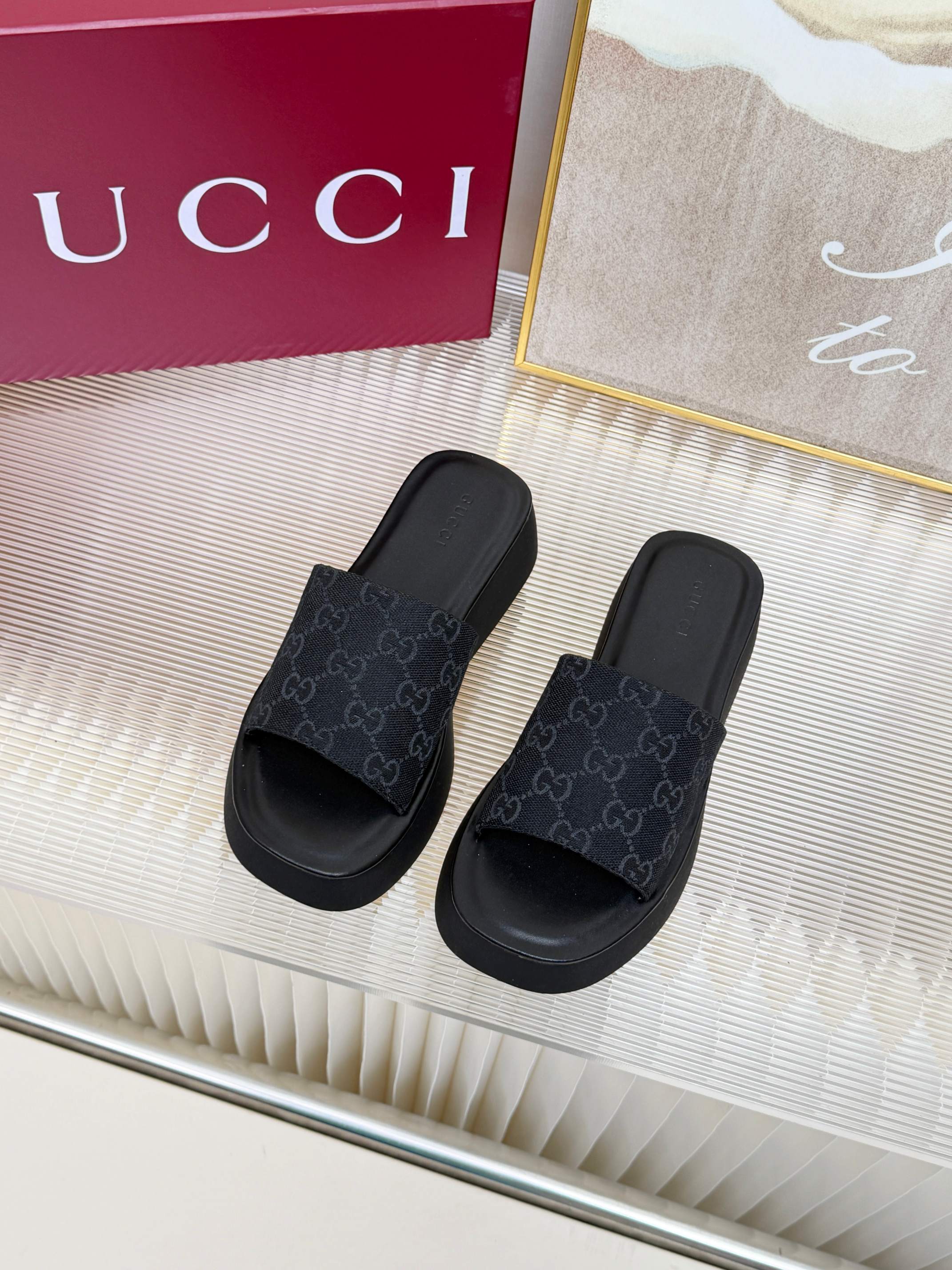 Cheap Gucci Slippers For Women in 235710, $70 USD- [IB235710] - Replica Gucci Slippers For Women