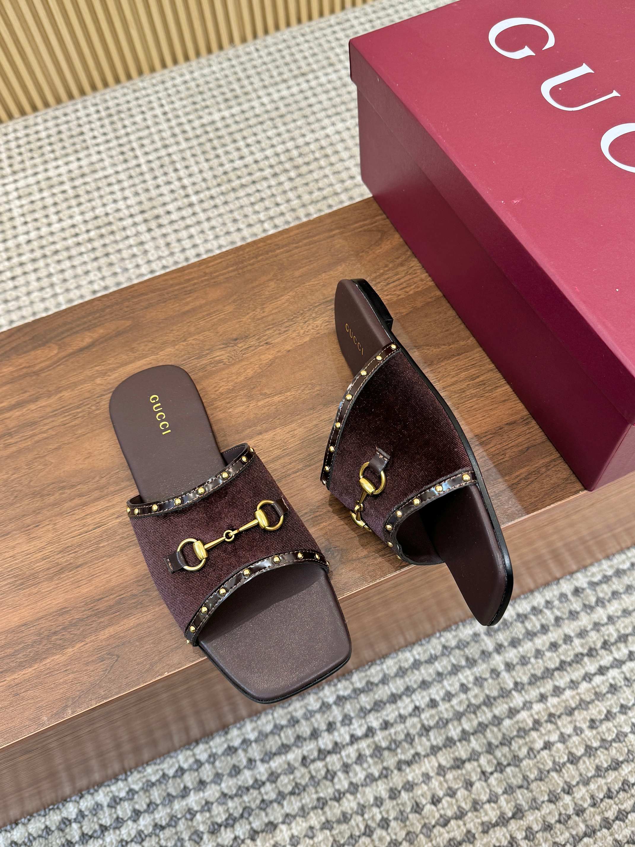 Cheap Gucci Slippers For Women in 235734, $70 USD- [IB235734] - Replica Gucci Slippers For Women