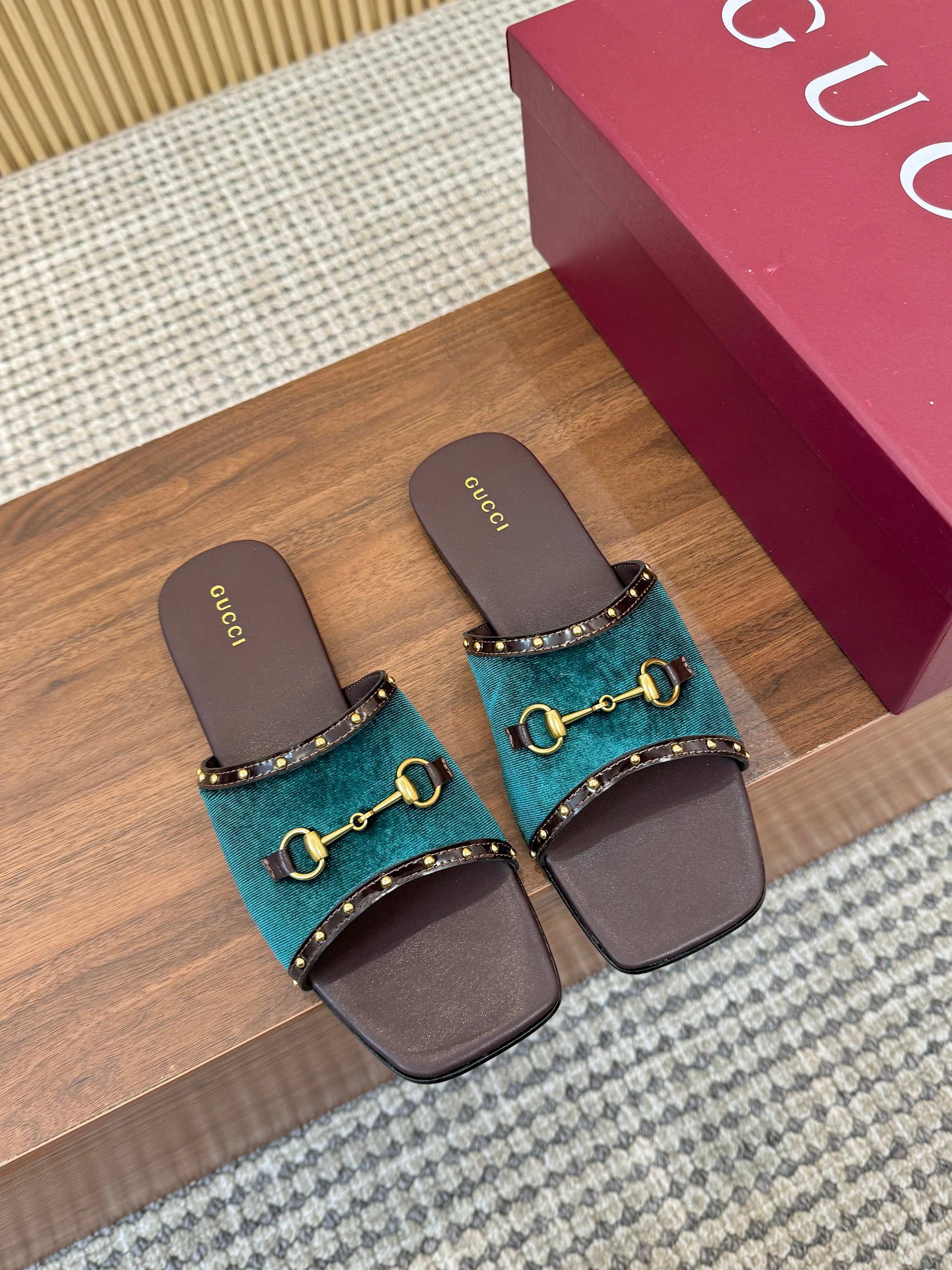 Cheap Gucci Slippers For Women in 235735, $70 USD- [IB235735] - Replica Gucci Slippers For Women
