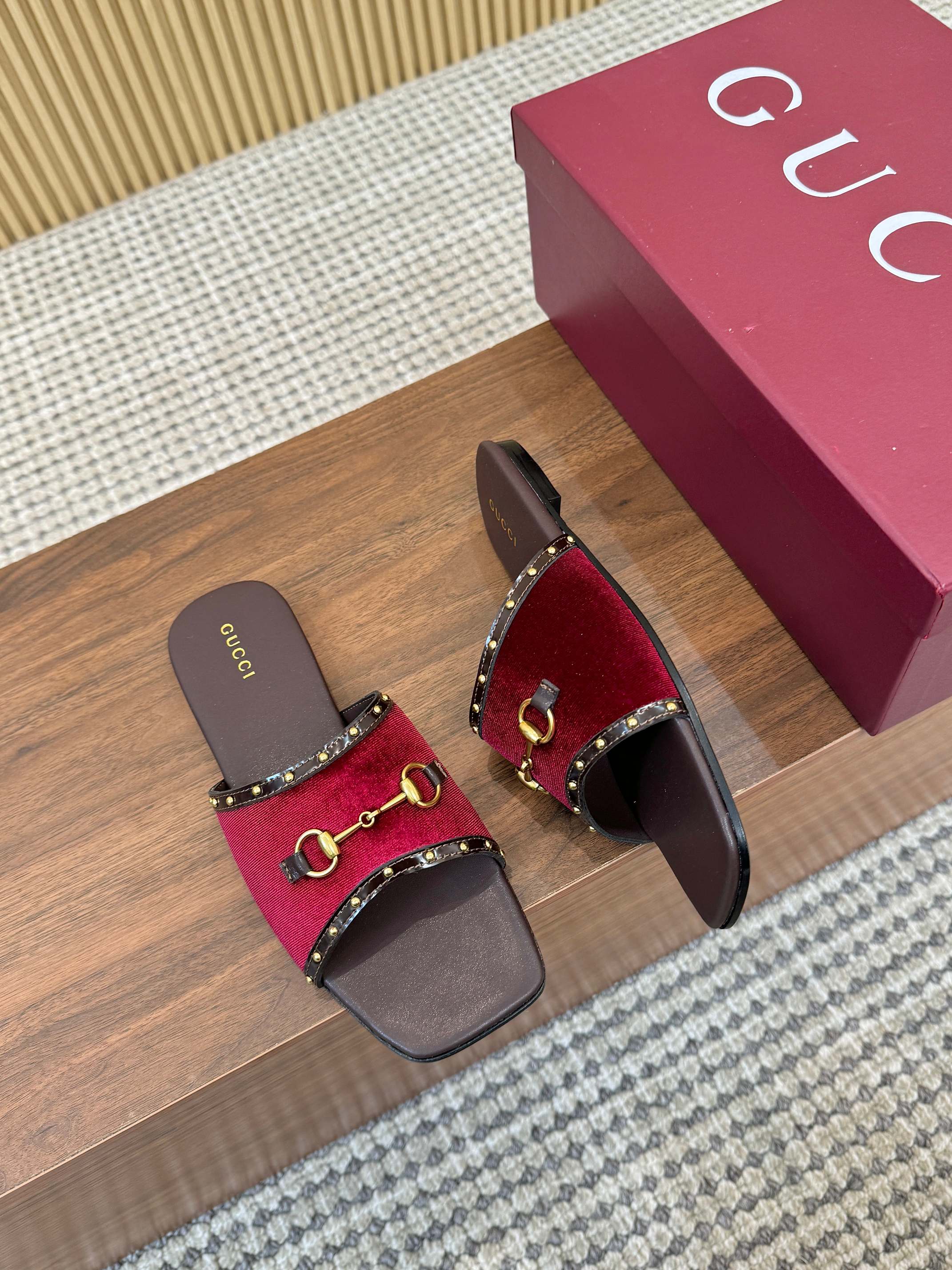 Cheap Gucci Slippers For Women in 235736, $70 USD- [IB235736] - Replica Gucci Slippers For Women
