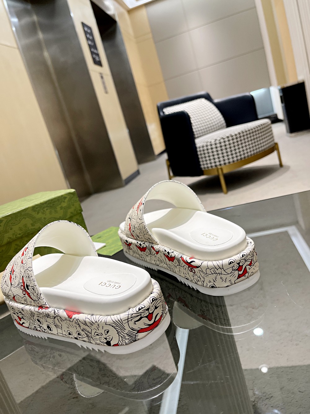Cheap Gucci Slippers For Women in 235744, $70 USD- [IB235744] - Replica Gucci Slippers For Women